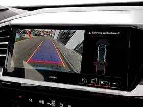 Audi Q4 50 e-tron quattro | Thumbnail 21 von 24