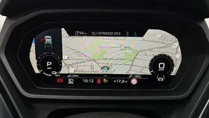 Audi Q4 50 e-tron quattro | Thumbnail 9 von 24