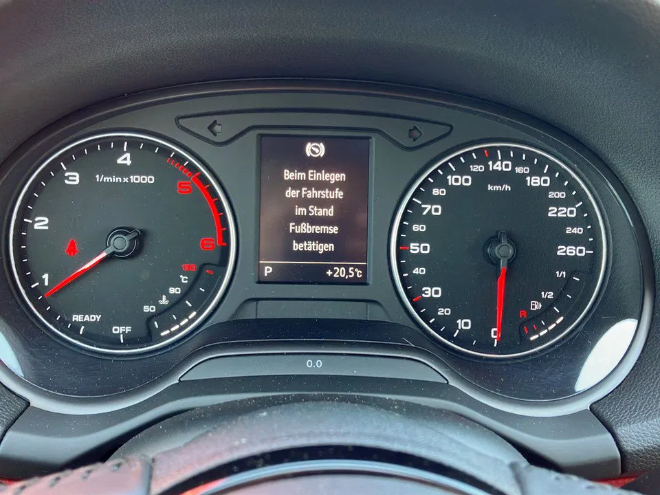 Audi Q2 35 TDI Sport | Bild 10 von 19