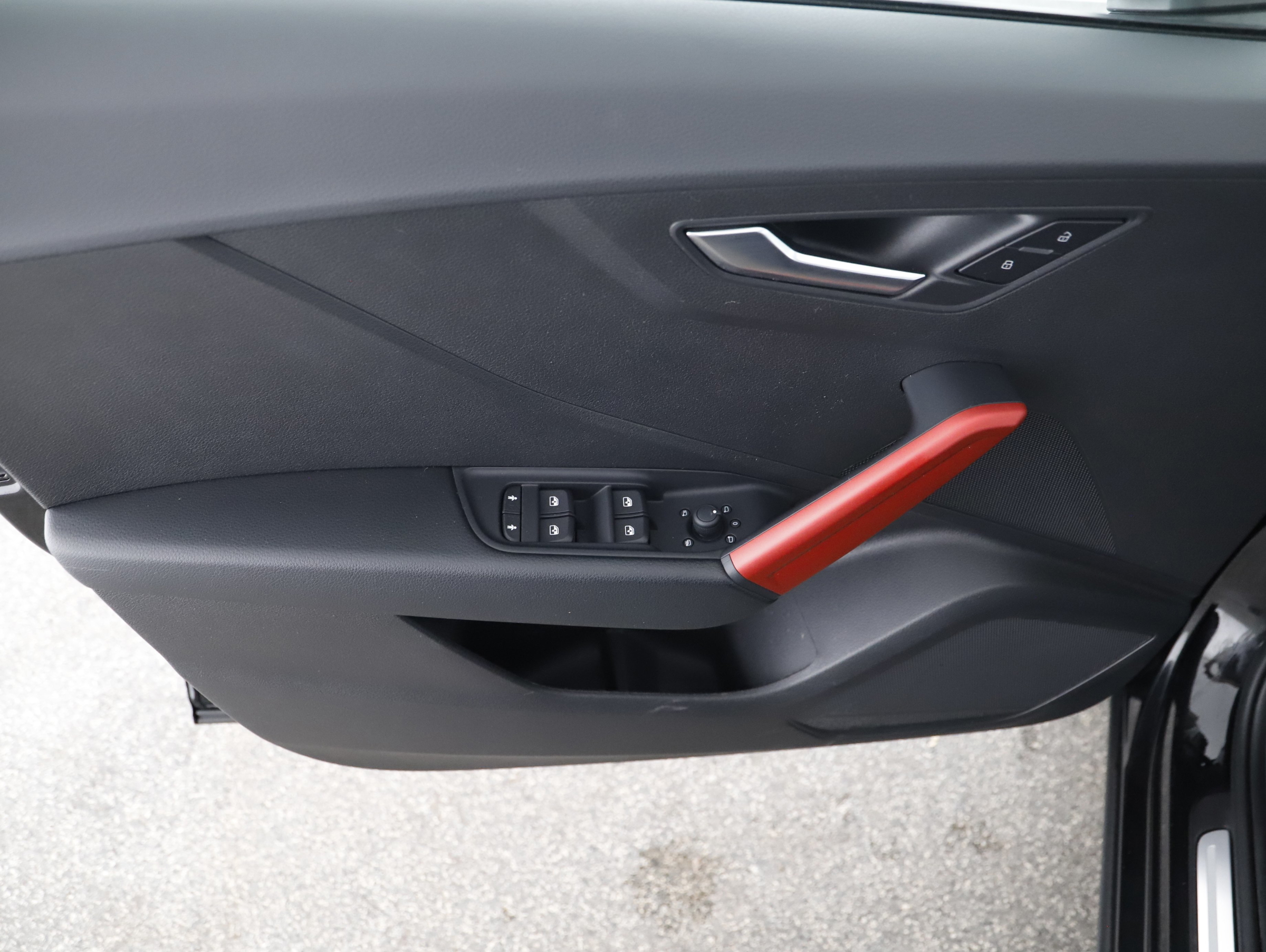 Audi Q2 35 TDI Sport | Bild 4 von 25