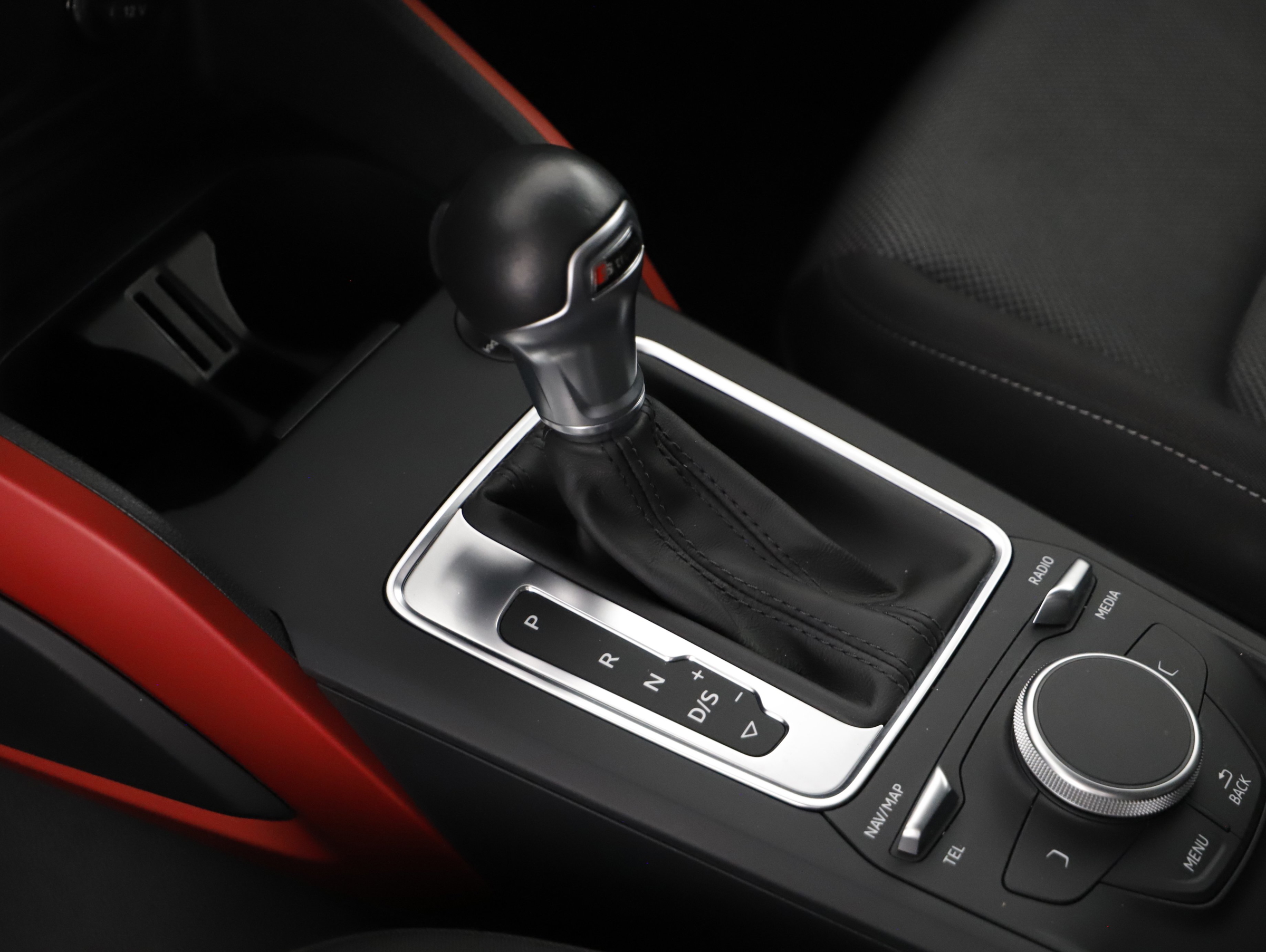 Audi Q2 35 TDI Sport | Bild 10 von 25