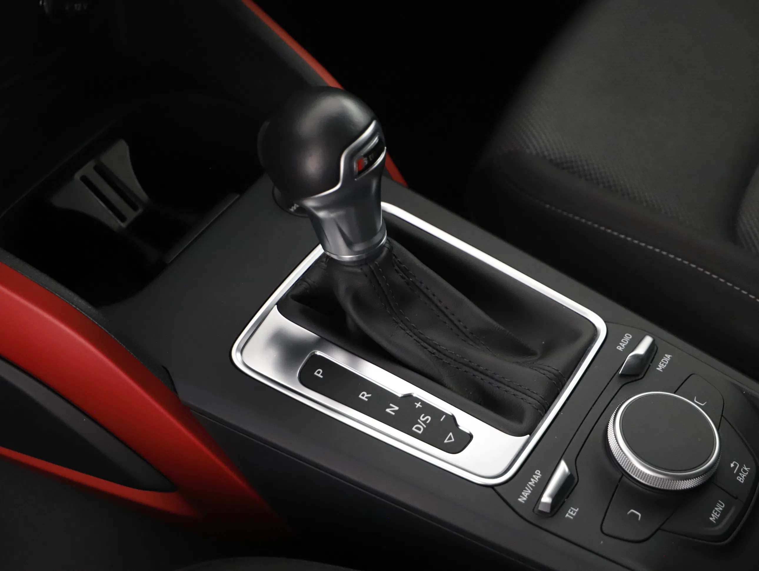 Audi Q2 35 TDI Sport | Bild 10 von 25