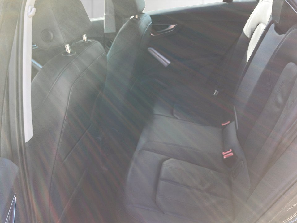 Audi Q2 30 2.0 TDI S-Line | Bild 12 von 14