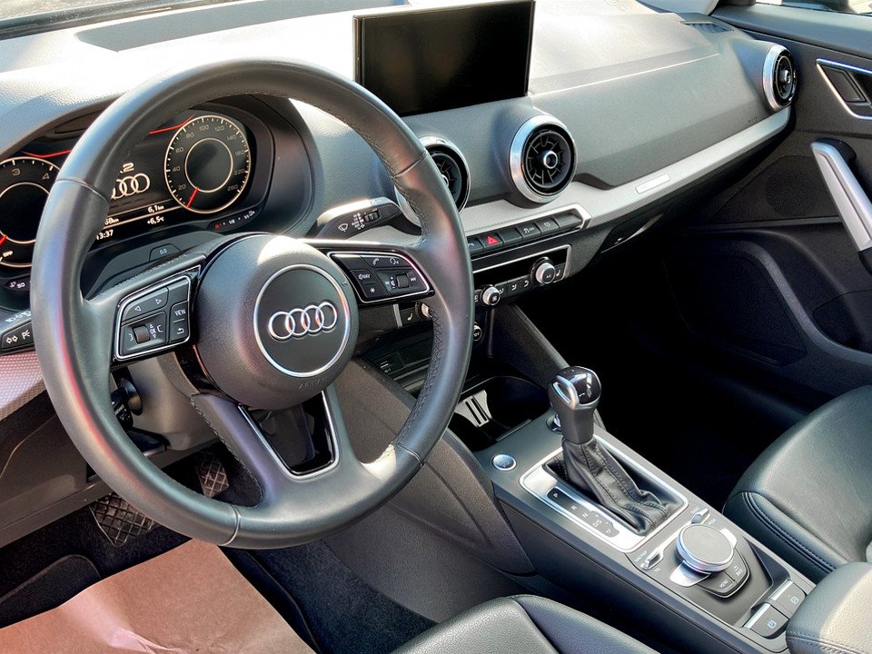 Audi Q2 30 2.0 TDI S-Line | Bild 7 von 14