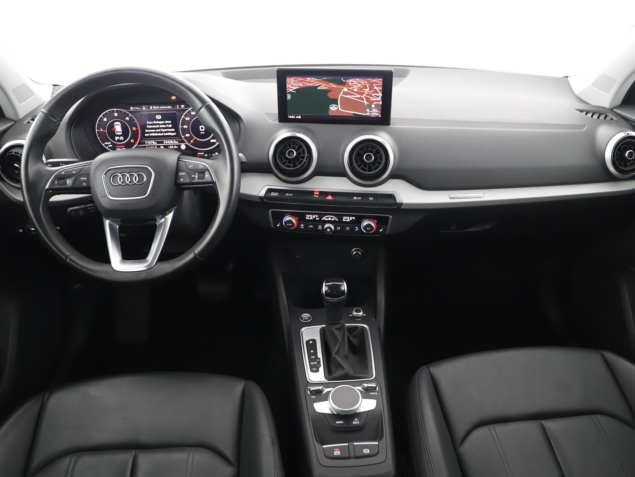 Audi Q2 quattro 35 2.0 TDI admired | Bild 21 von 24