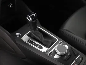 Audi Q2 quattro 35 2.0 TDI admired | Thumbnail 8 von 24