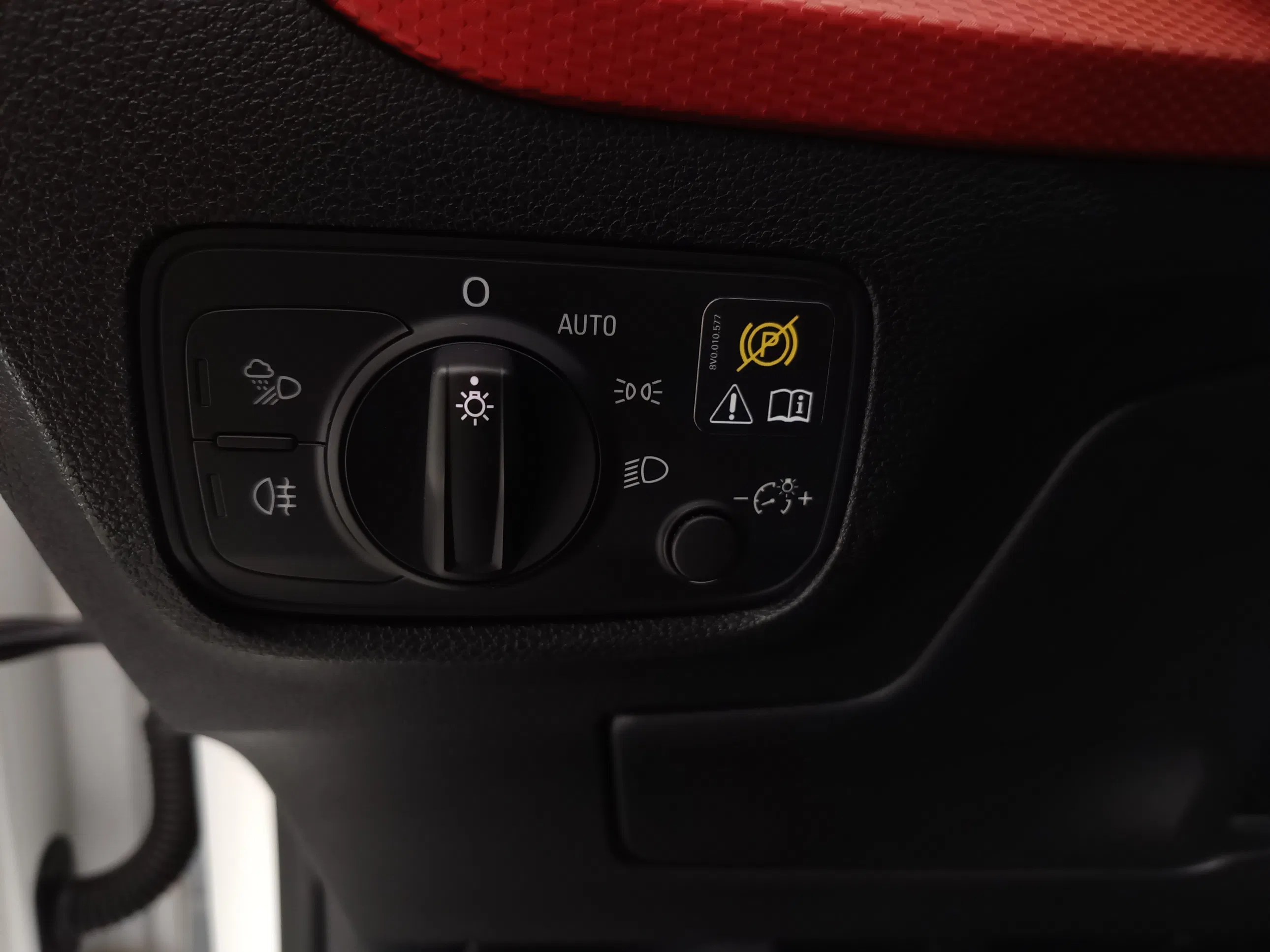 Audi Q2 1.0 TFSI sport | Bild 13 von 31