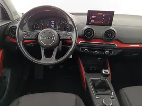 Audi Q2 1.0 TFSI sport | Thumbnail 15 von 31