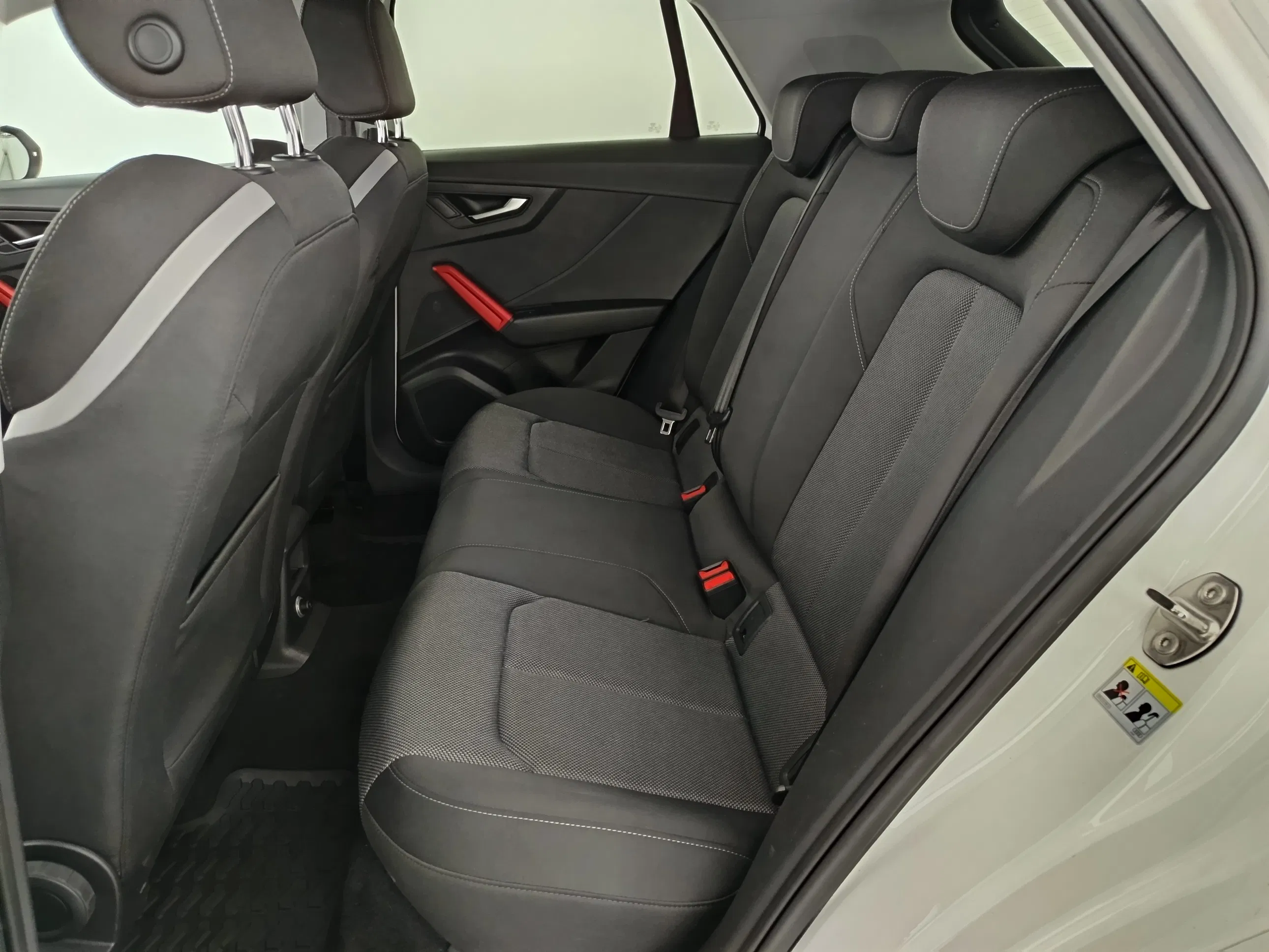 Audi Q2 1.0 TFSI sport | Bild 28 von 31