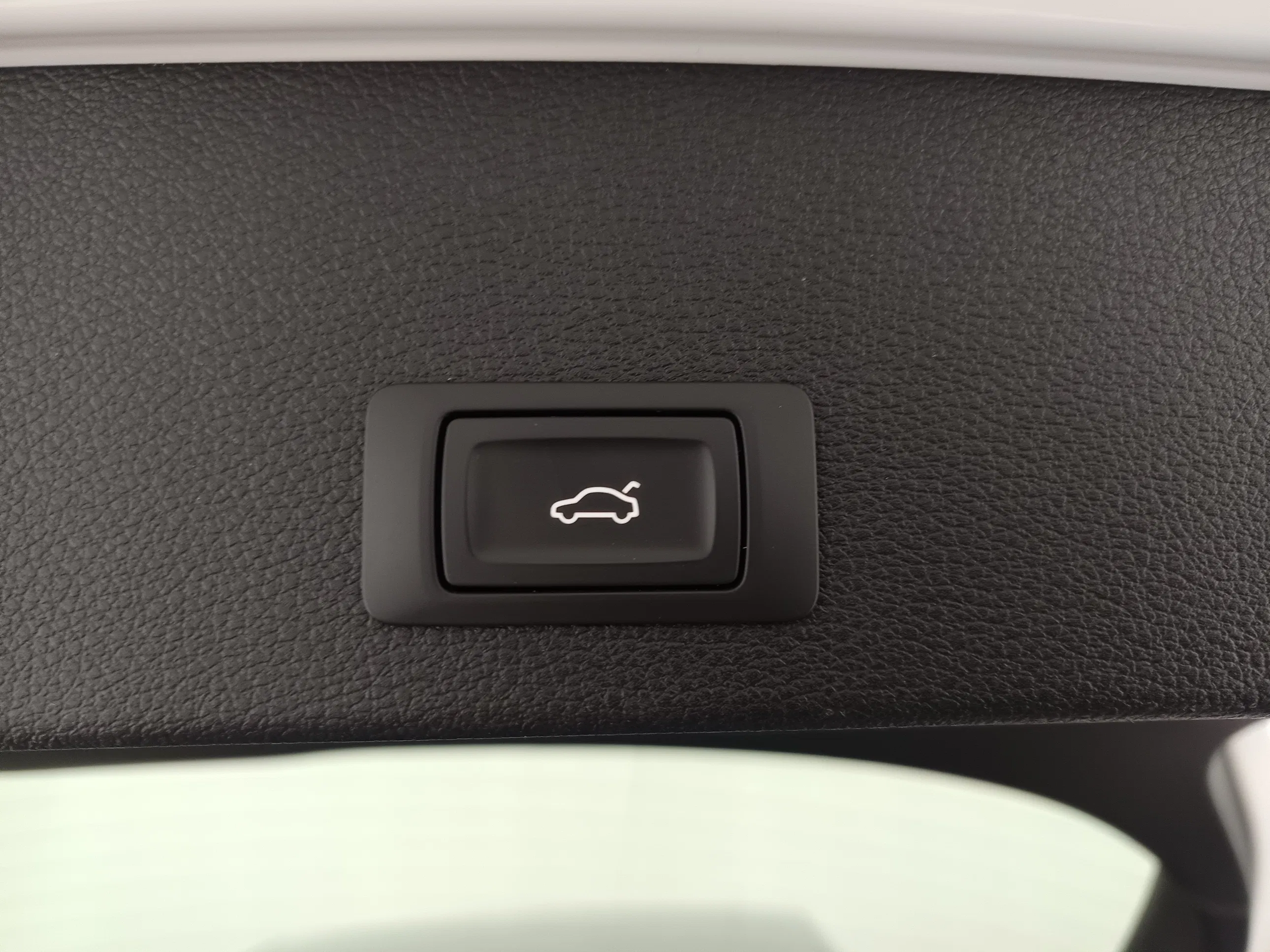 Audi Q2 1.0 TFSI sport | Bild 29 von 31