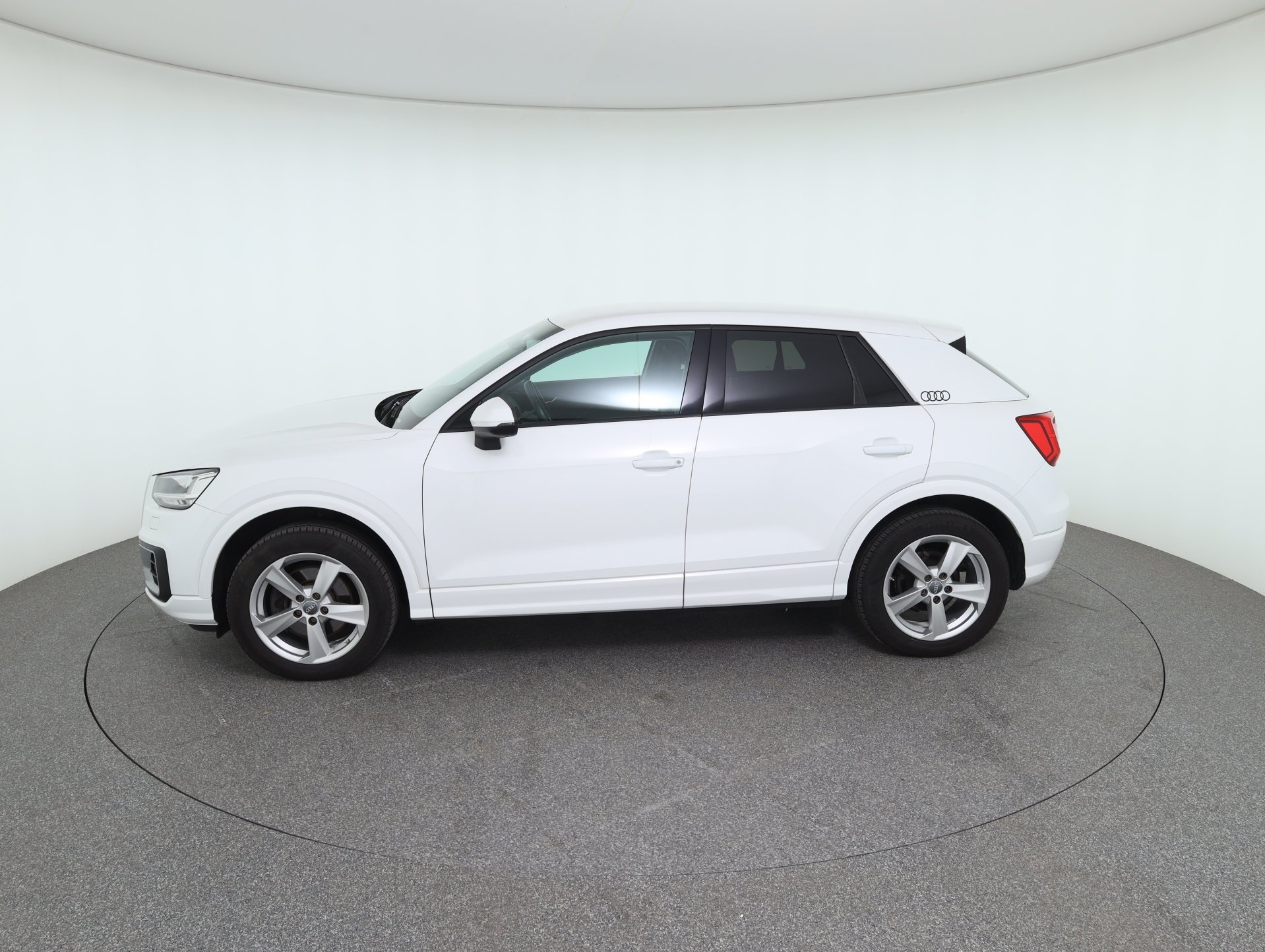 Audi Q2 1.0 TFSI sport | Bild 9 von 31
