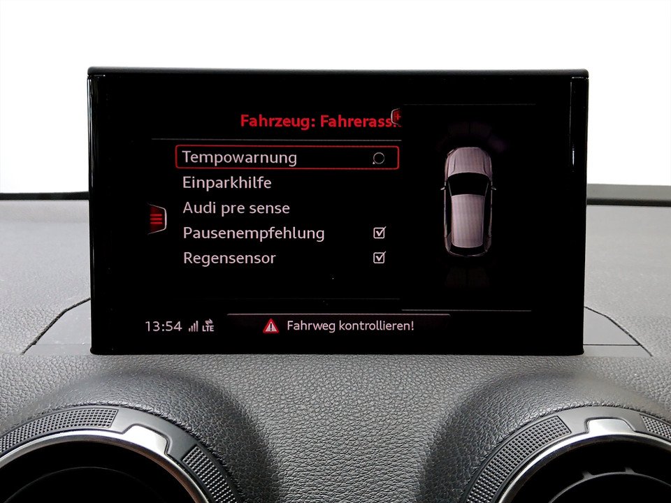 Audi Q2 1.4 TFSI Aut. sport | Bild 17 von 22