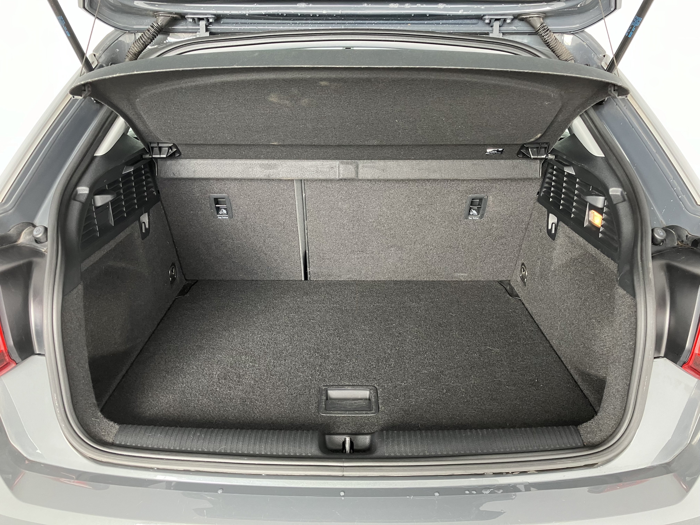 Audi Q2 2.0 35 TDI sport | Bild 17 von 31