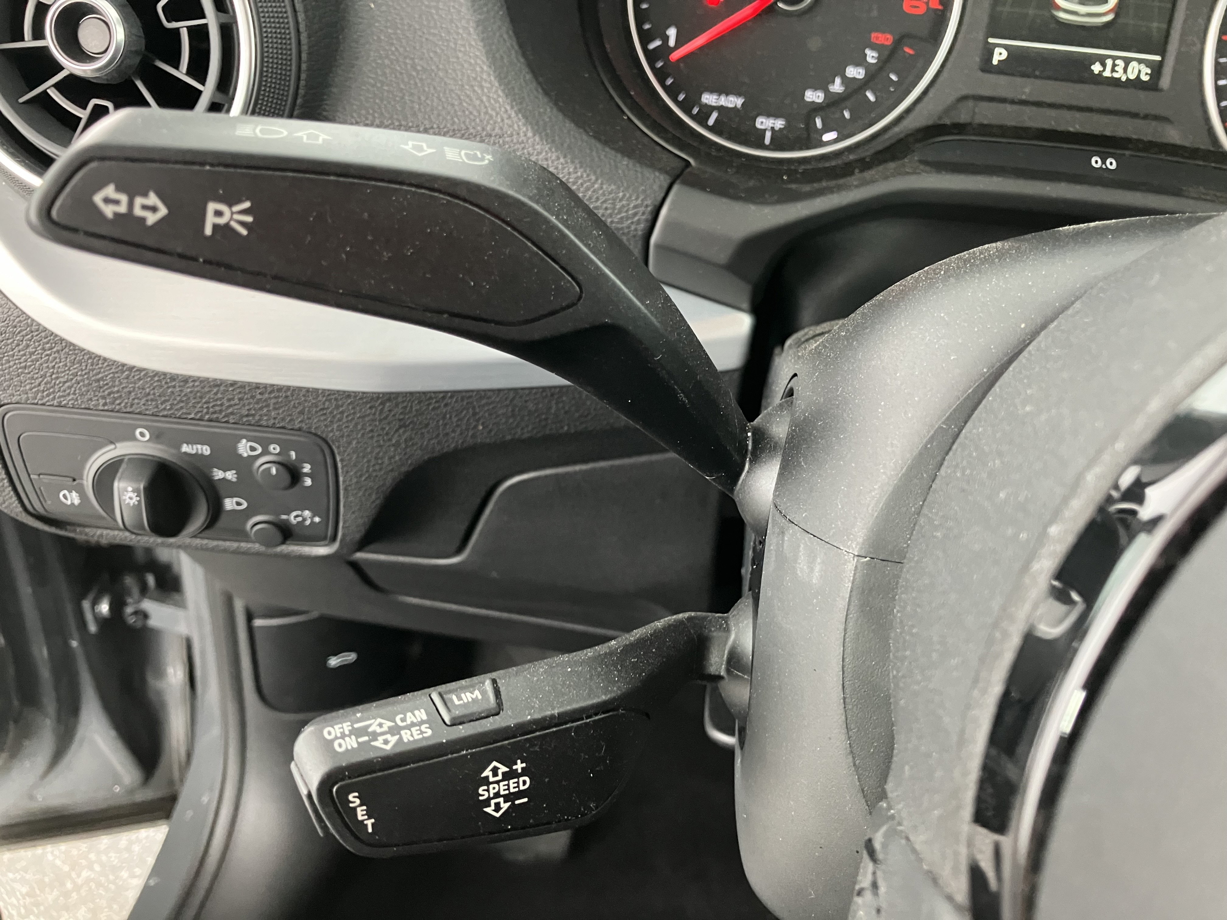 Audi Q2 2.0 35 TDI sport | Bild 24 von 31