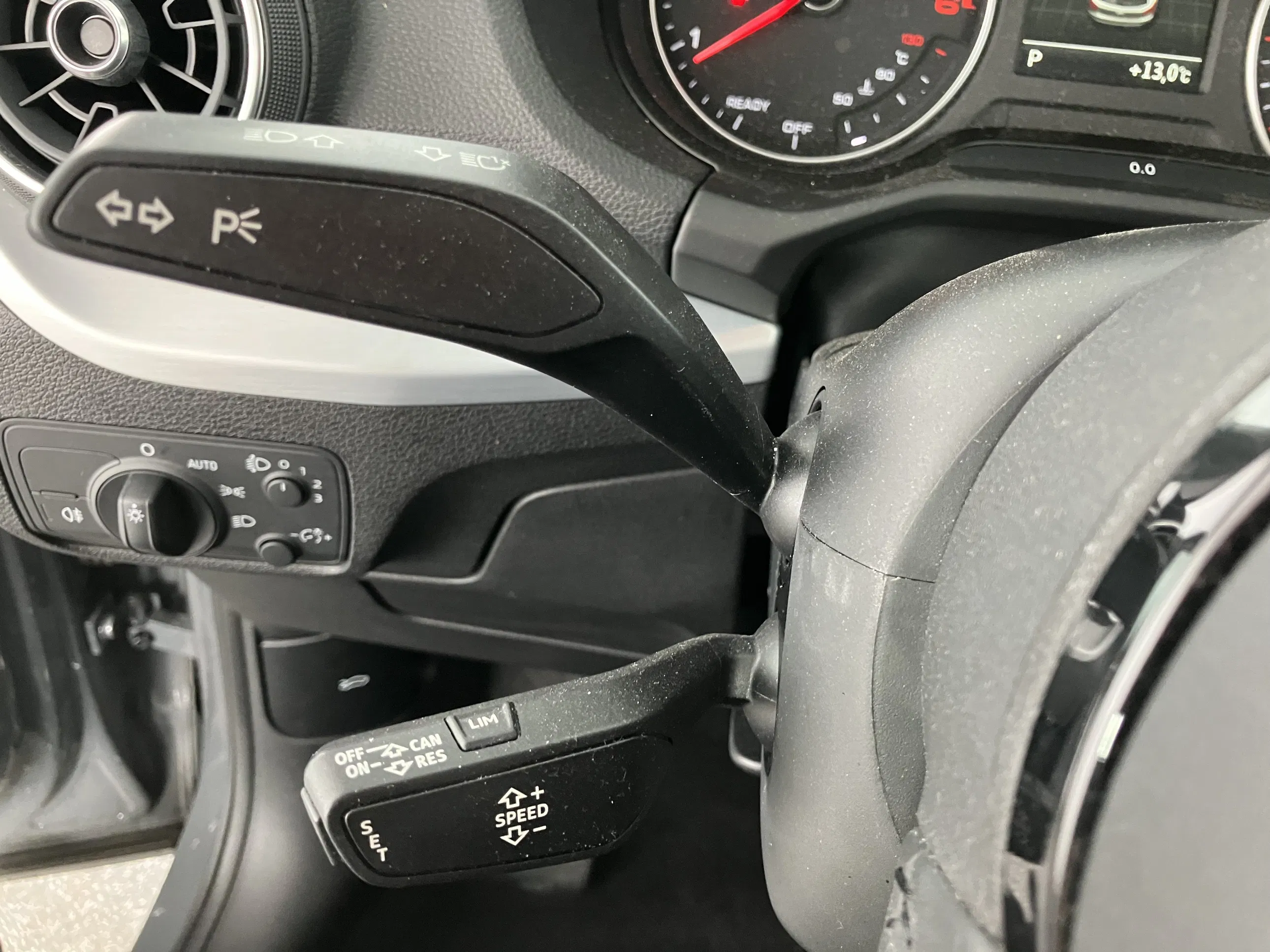 Audi Q2 2.0 35 TDI sport | Bild 24 von 31