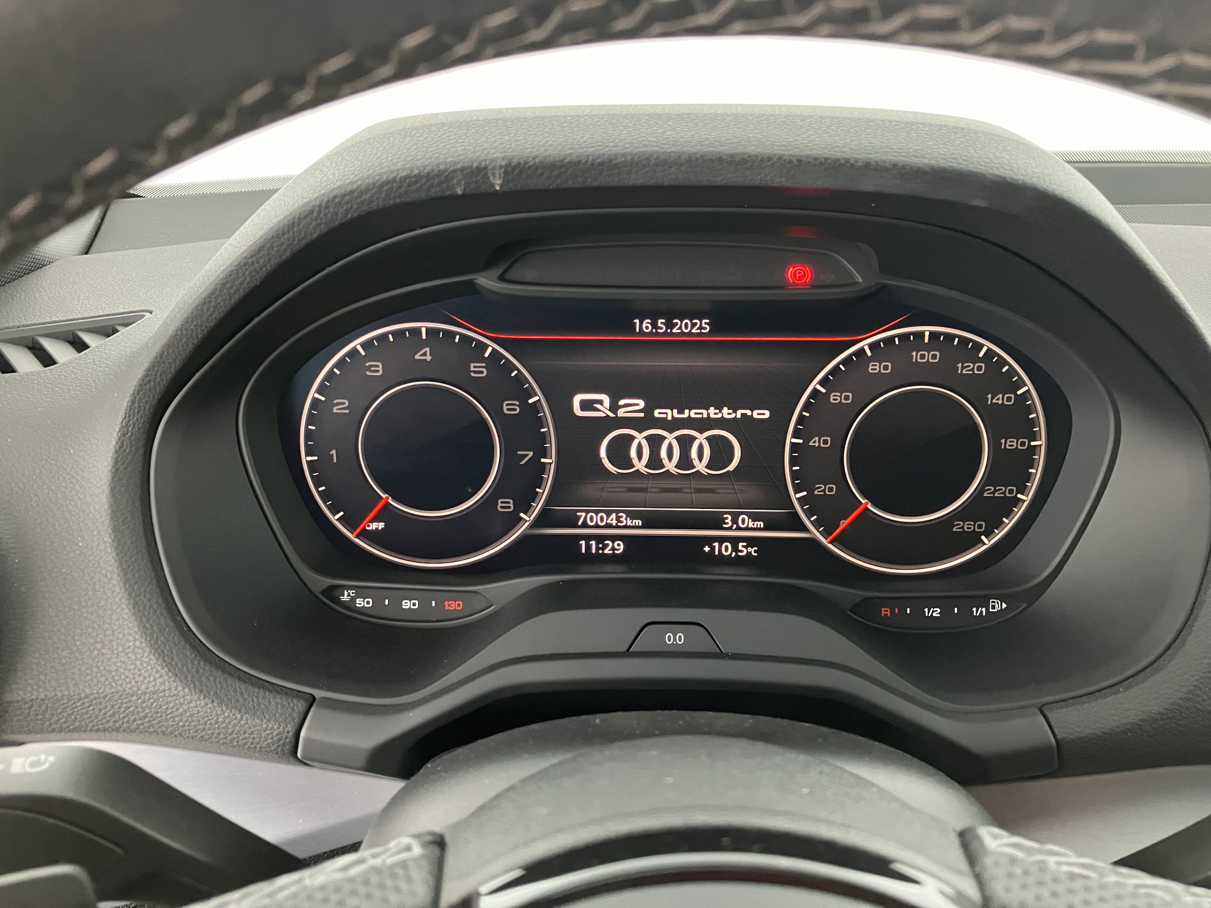 Audi Q2 40 2.0 TFSI quattro S-Line | Bild 19 von 29