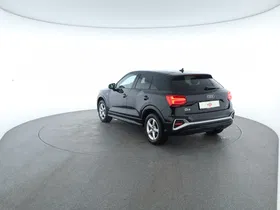 Audi Q2 40 2.0 TFSI quattro S-Line | Thumbnail 3 von 29