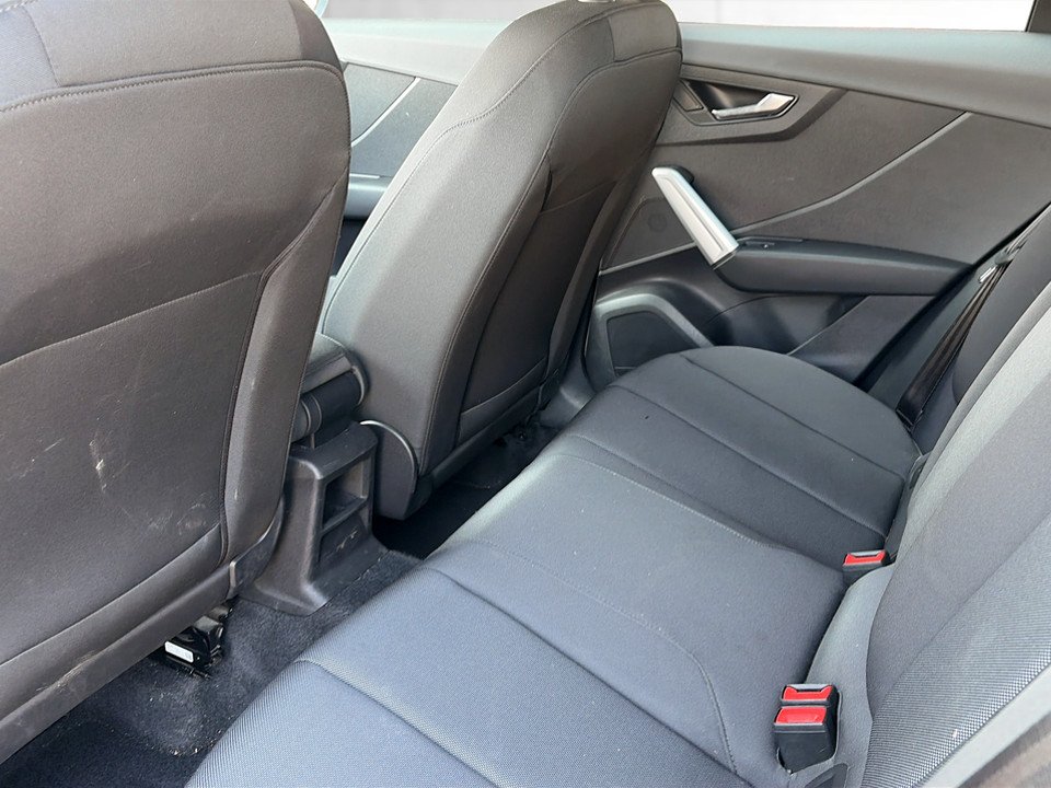 Audi Q2 30 35 2.0 TDI | Bild 16 von 19