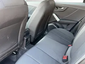 Audi Q2 30 35 2.0 TDI | Thumbnail 16 von 19