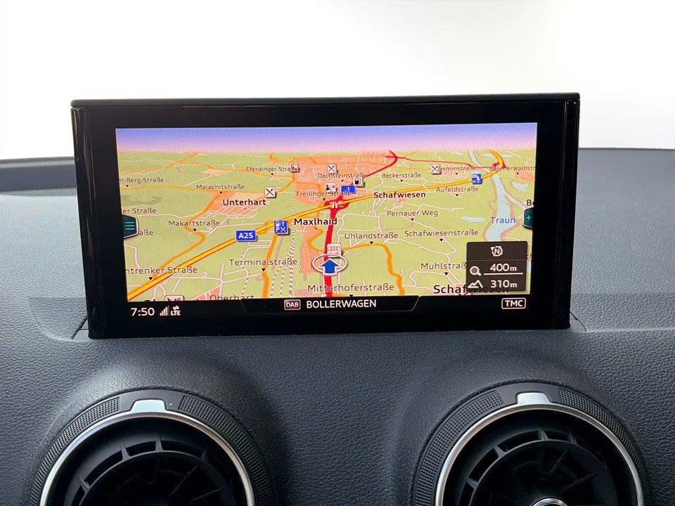 Audi Q2 30 35 2.0 TDI | Bild 12 von 19