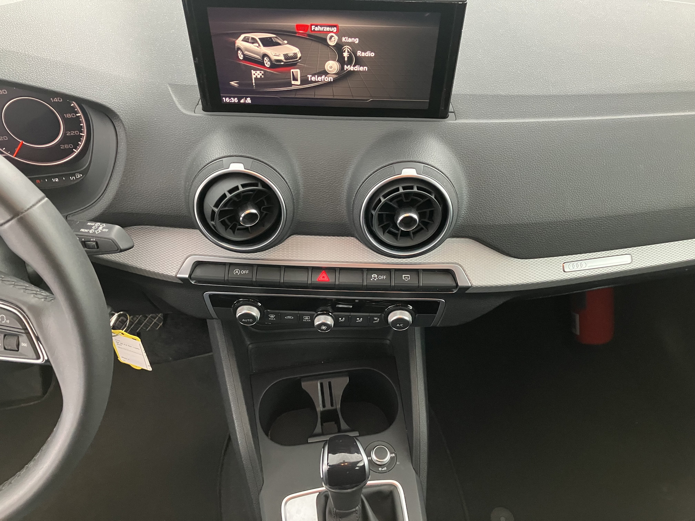 Audi Q2 30 35 2.0 TDI | Bild 6 von 27