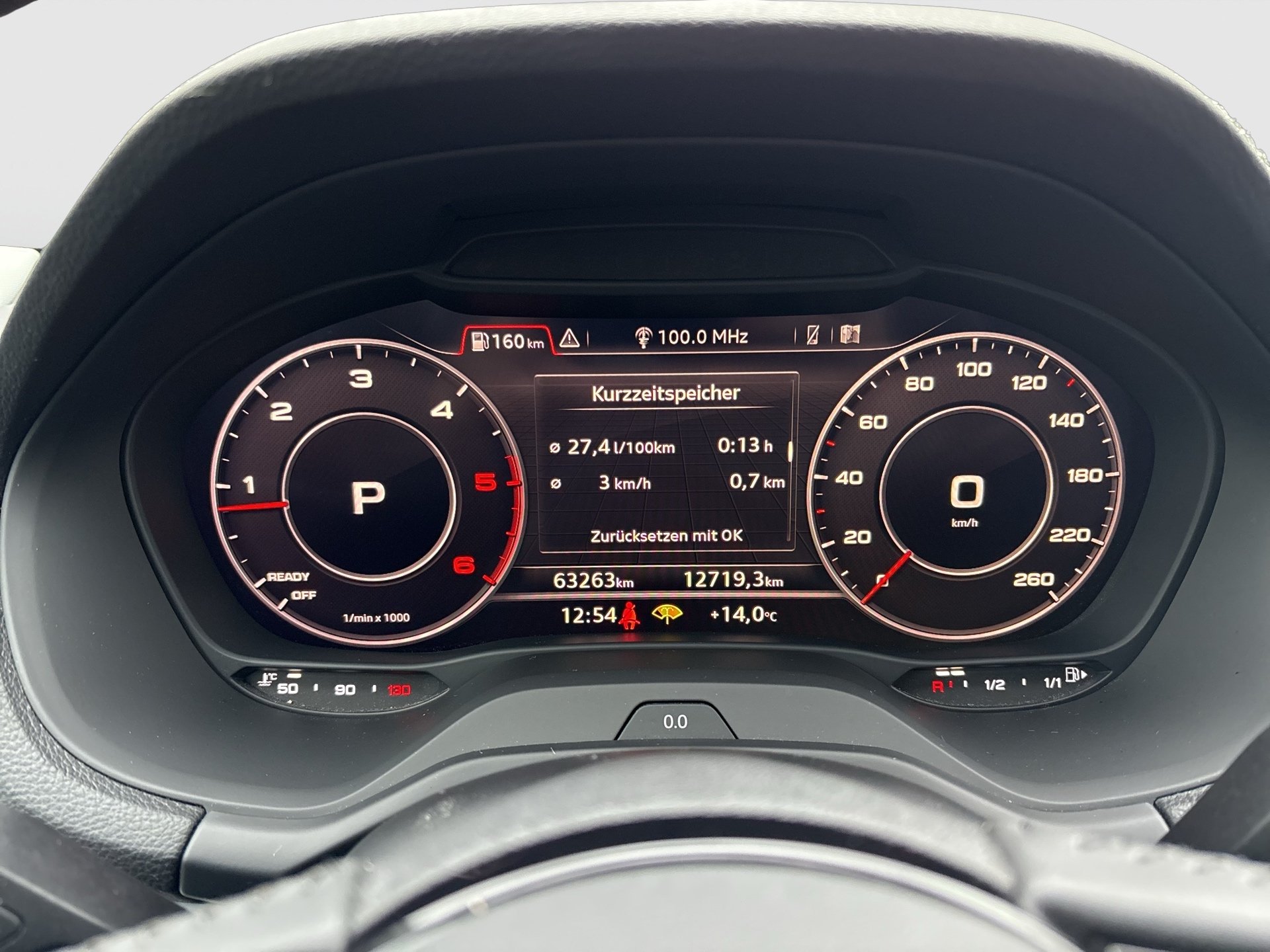 Audi Q2 1.6 30 TDI sport | Bild 15 von 24