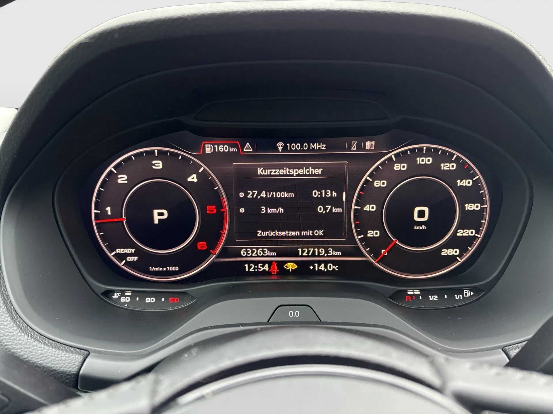 Audi Q2 1.6 30 TDI sport | Bild 15 von 24