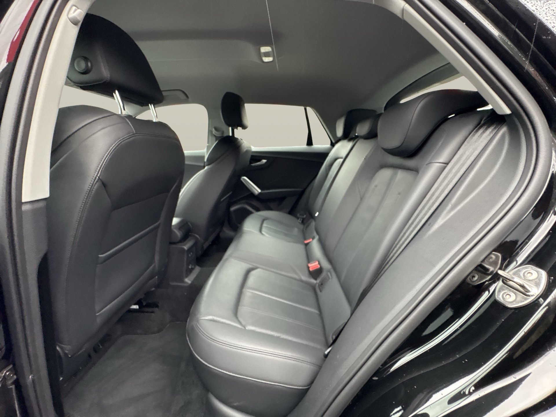 Audi Q2 1.6 30 TDI sport | Bild 20 von 24