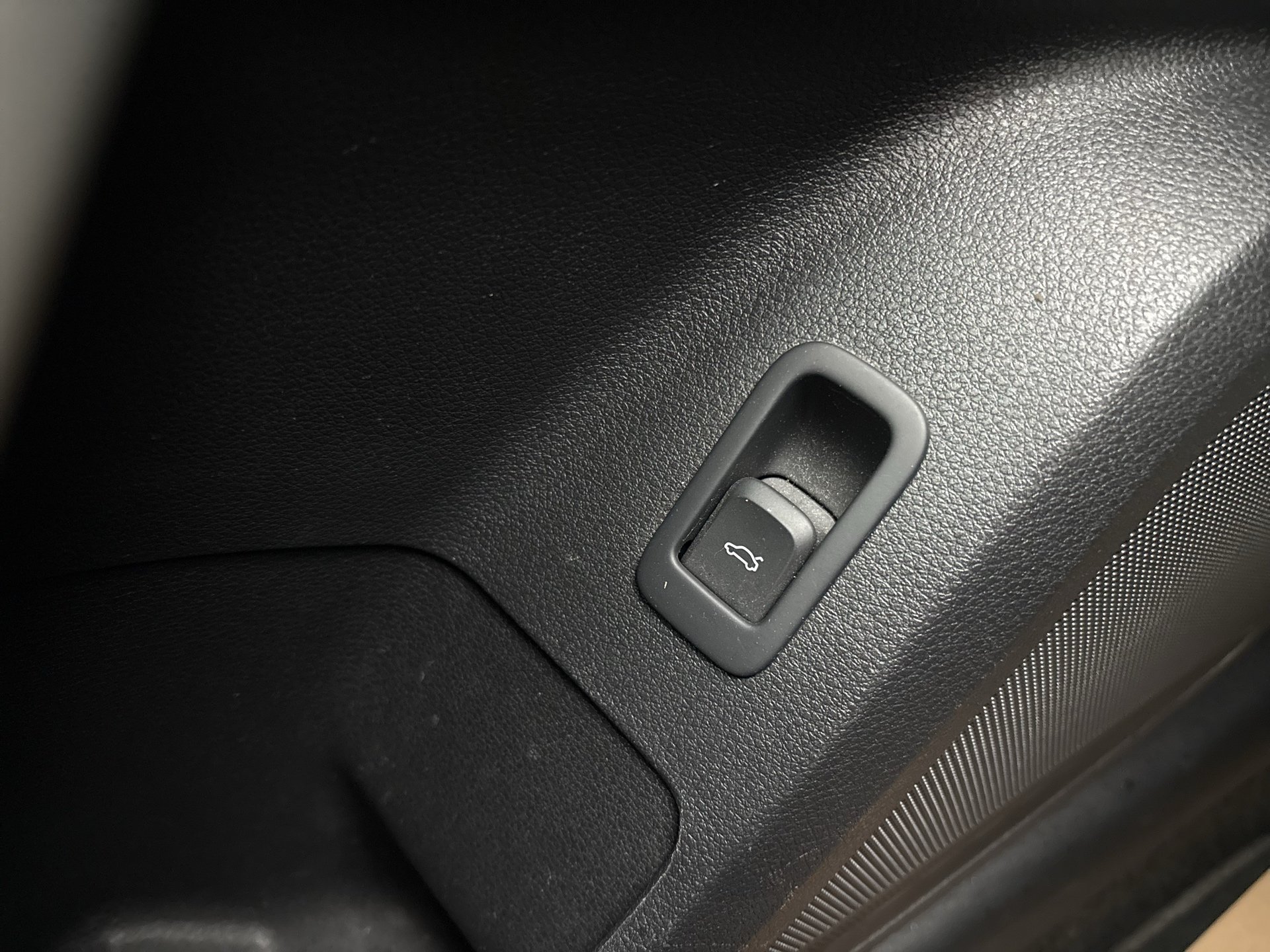 Audi Q2 1.6 30 TDI sport | Bild 9 von 24