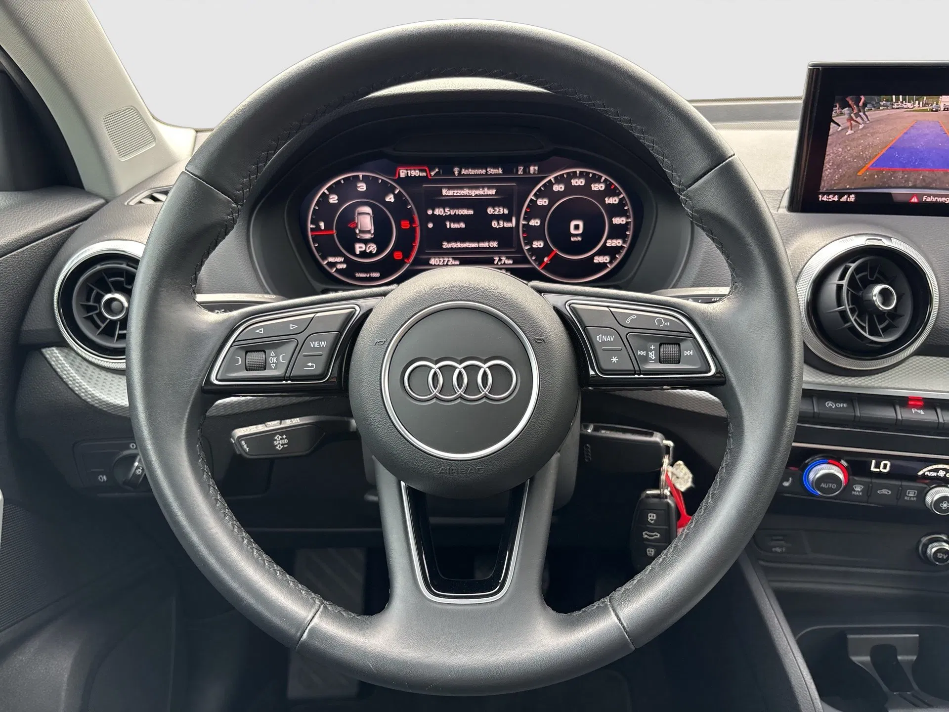 Audi Q2 30 35 2.0 TDI | Bild 14 von 23
