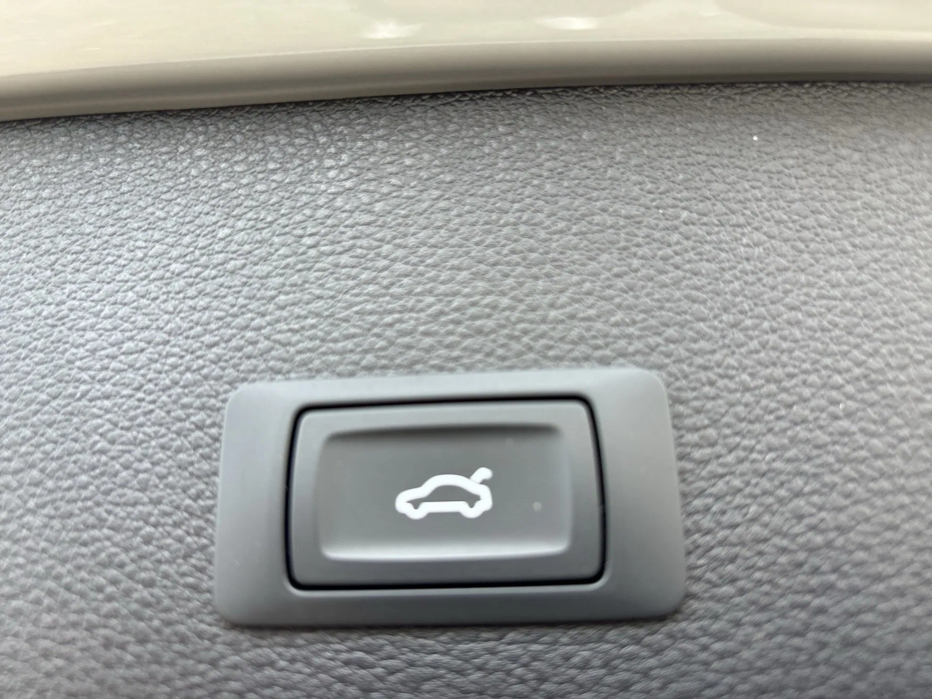 Audi Q2 30 35 2.0 TDI | Bild 21 von 23