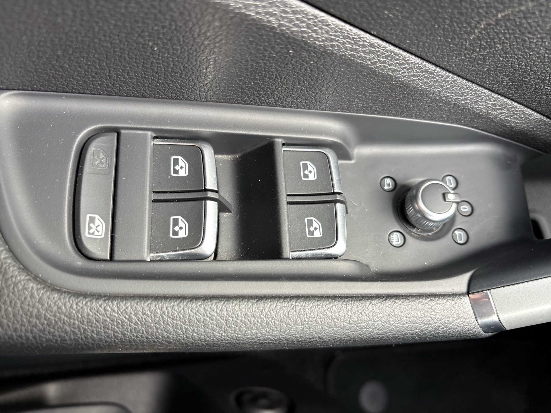 Audi Q2 30 35 2.0 TDI | Bild 8 von 23