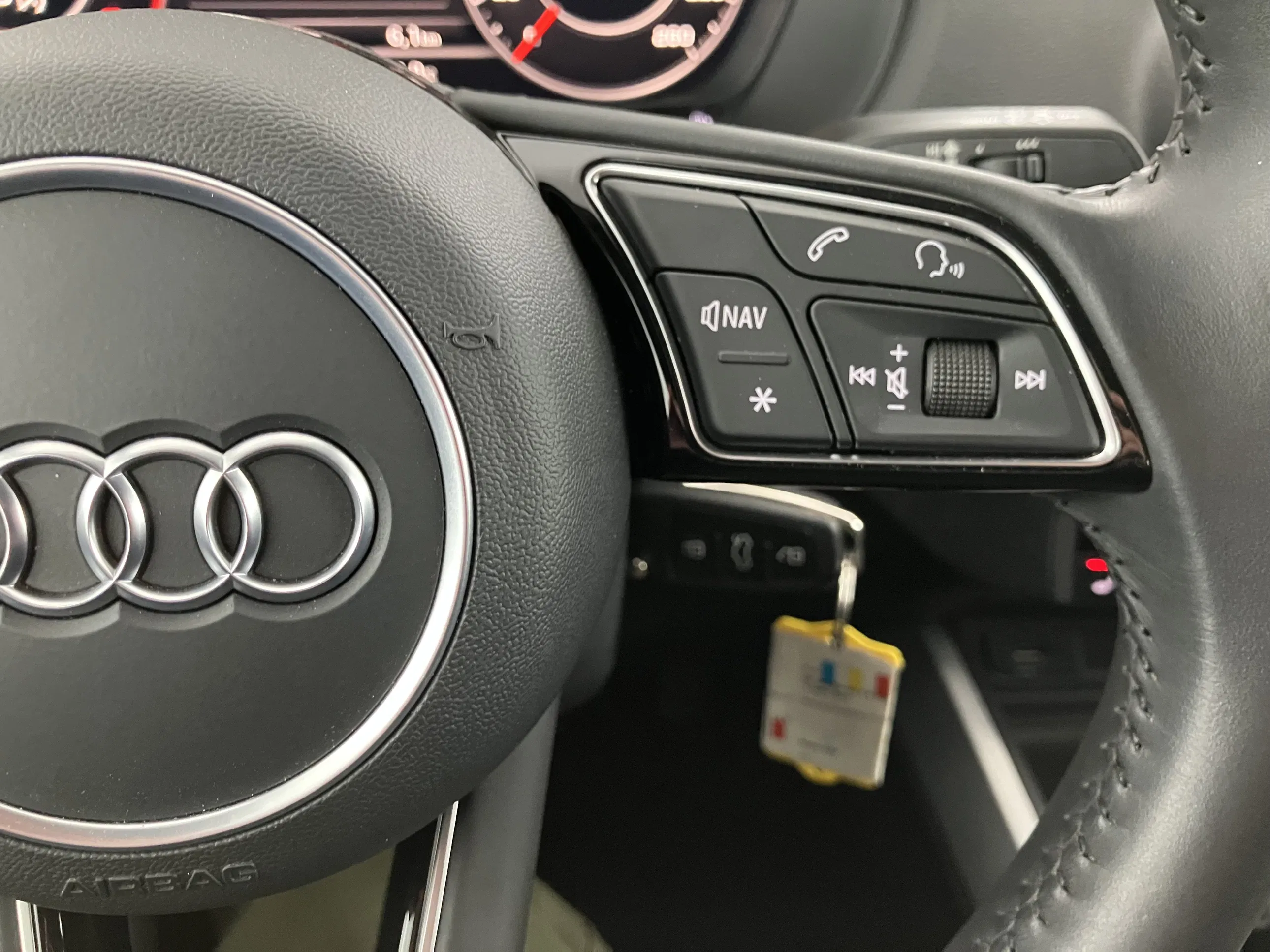 Audi Q2 30 TDI design Aut. | Bild 11 von 28
