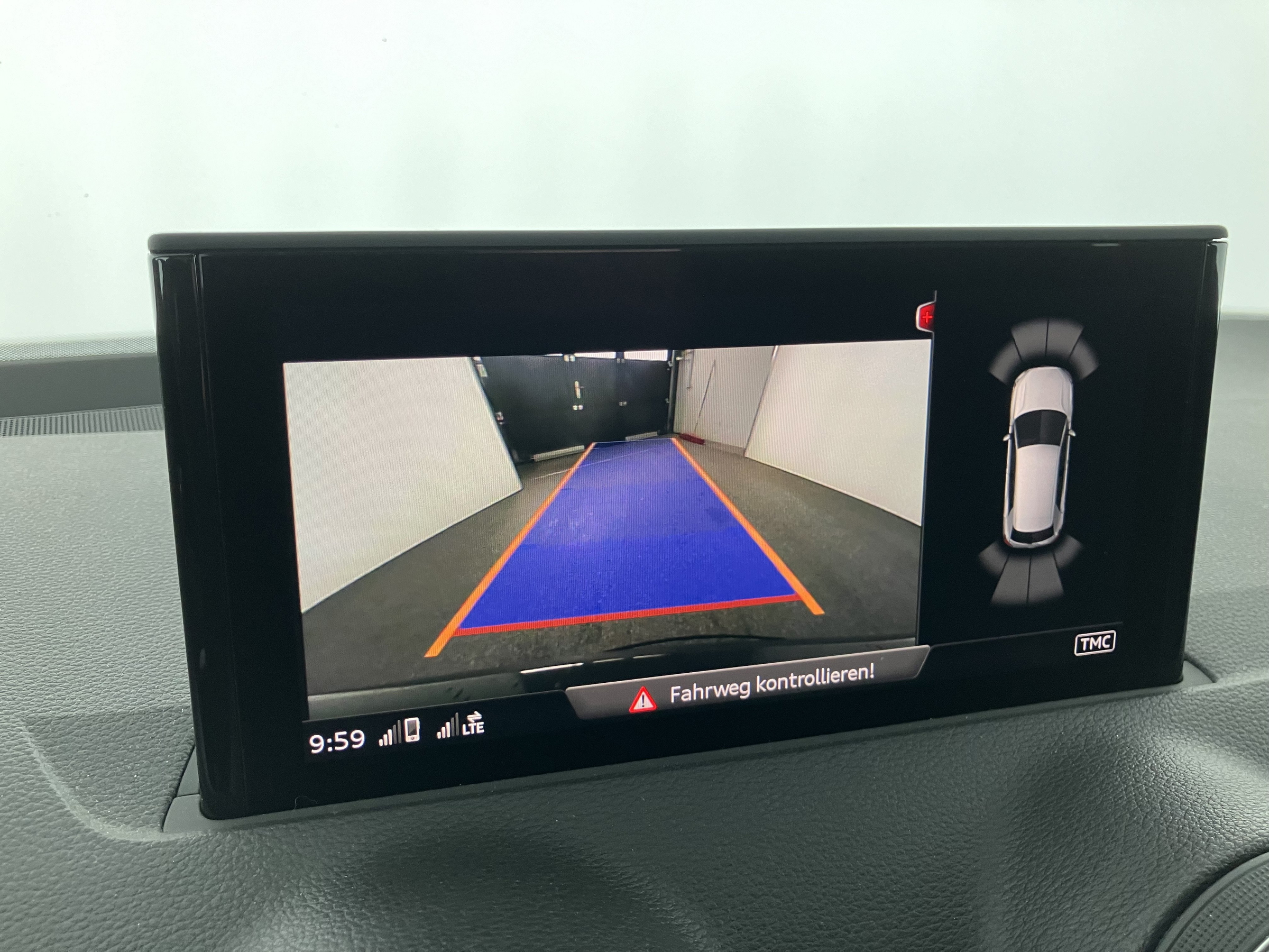 Audi Q2 30 TDI design Aut. | Bild 16 von 28