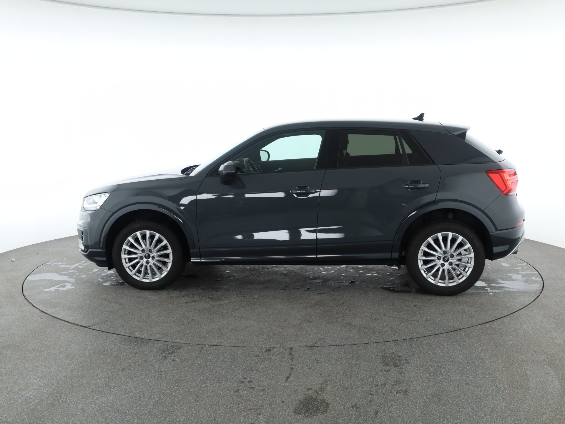 Audi Q2 30 TDI design Aut. | Bild 25 von 28