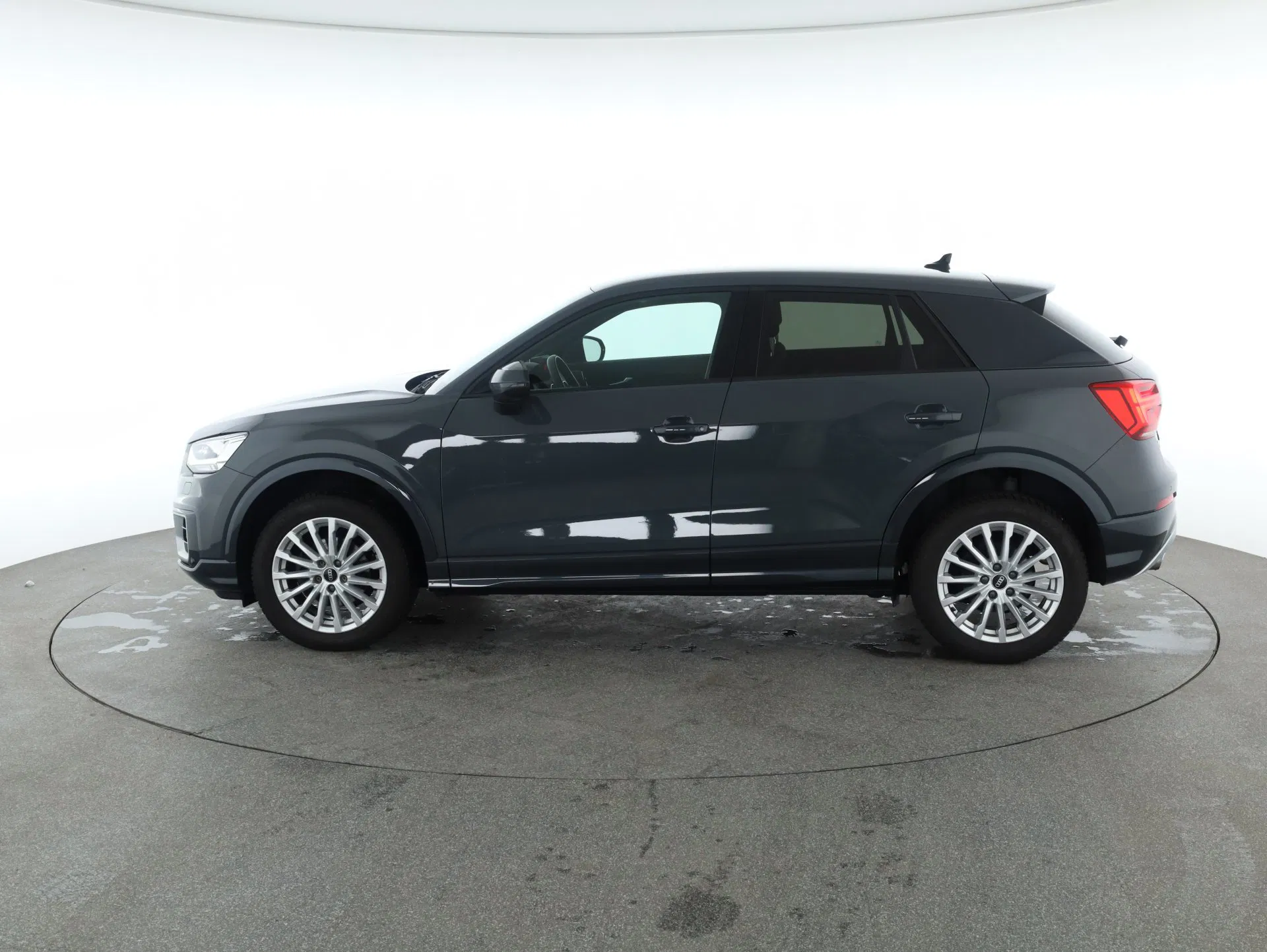 Audi Q2 30 TDI design Aut. | Bild 25 von 28