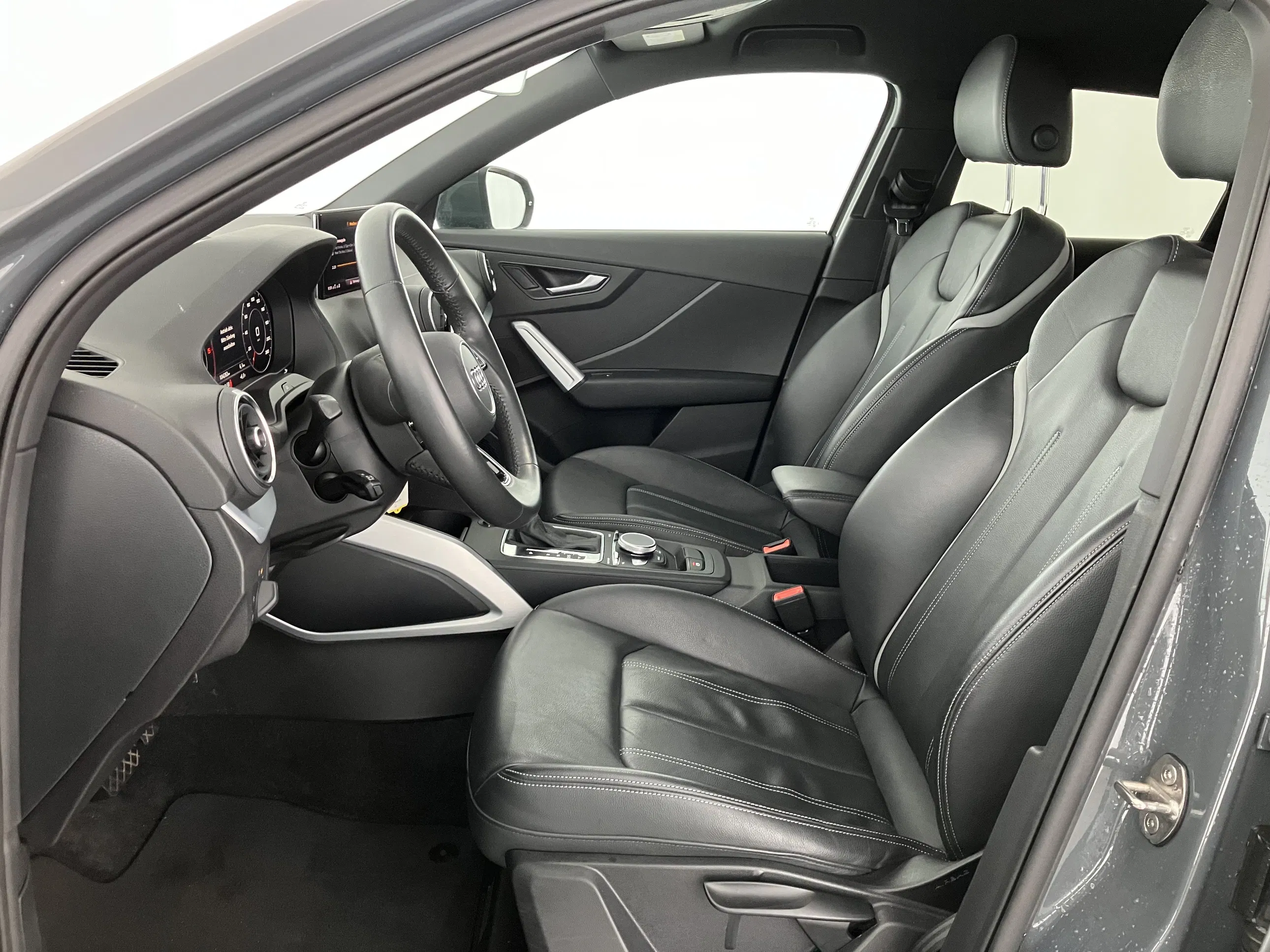 Audi Q2 30 TDI design Aut. | Bild 8 von 28