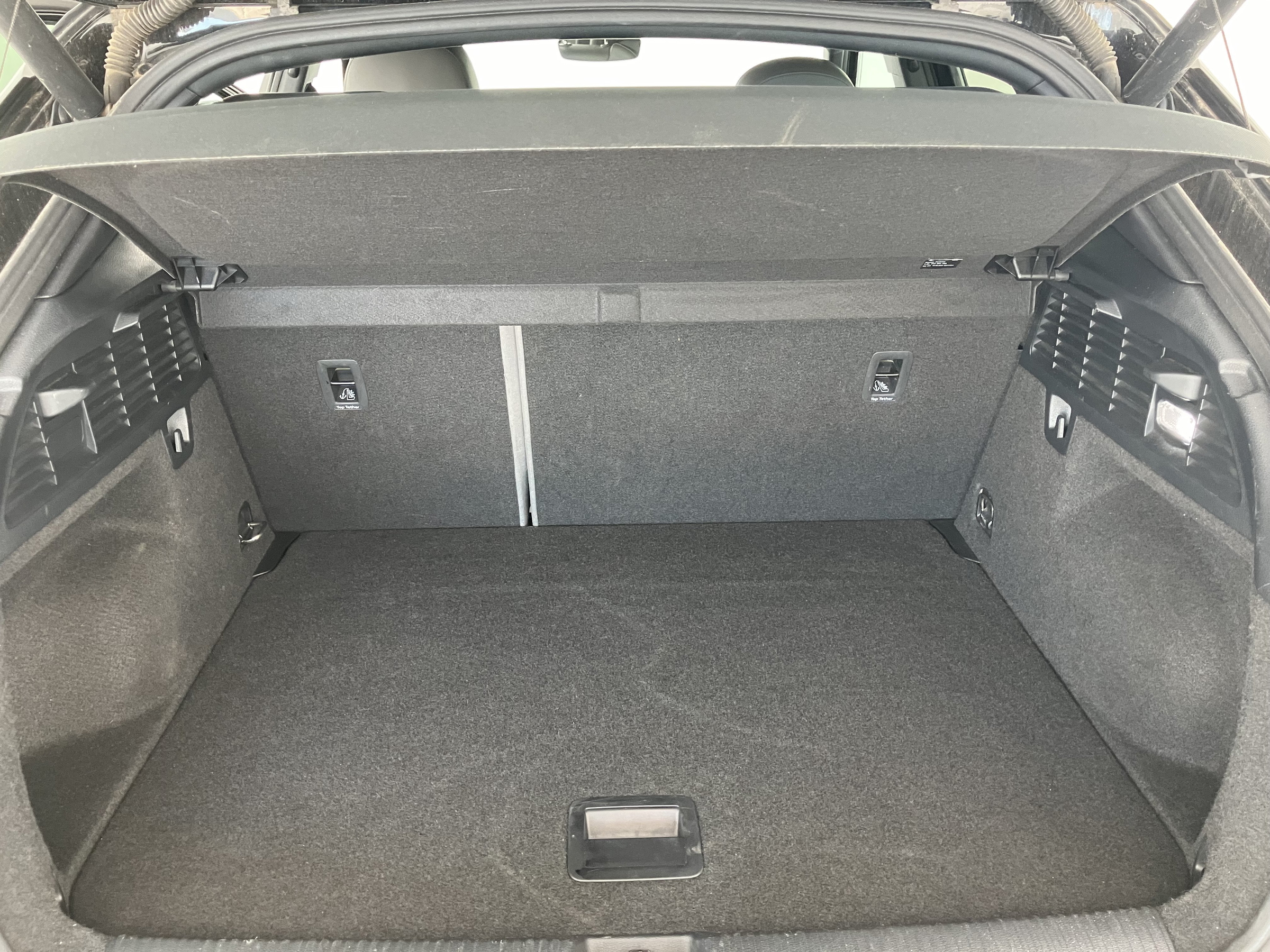 Audi Q2 2.0 35 TDI sport | Bild 11 von 30