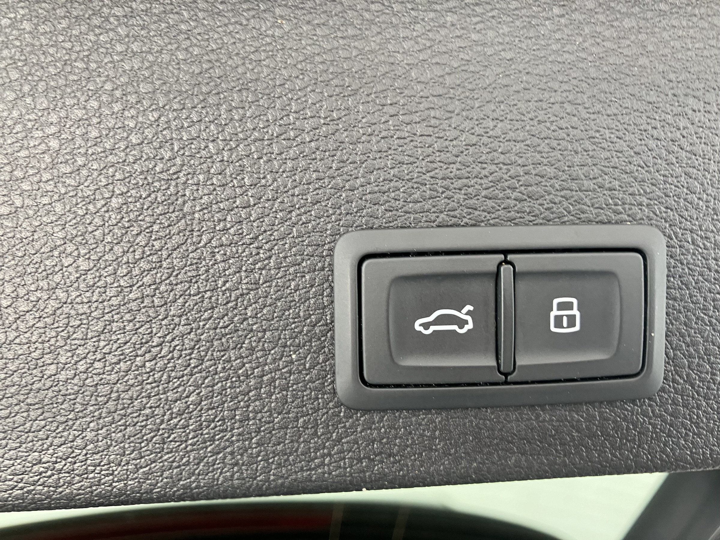 Audi Q2 2.0 35 TDI sport | Bild 12 von 30