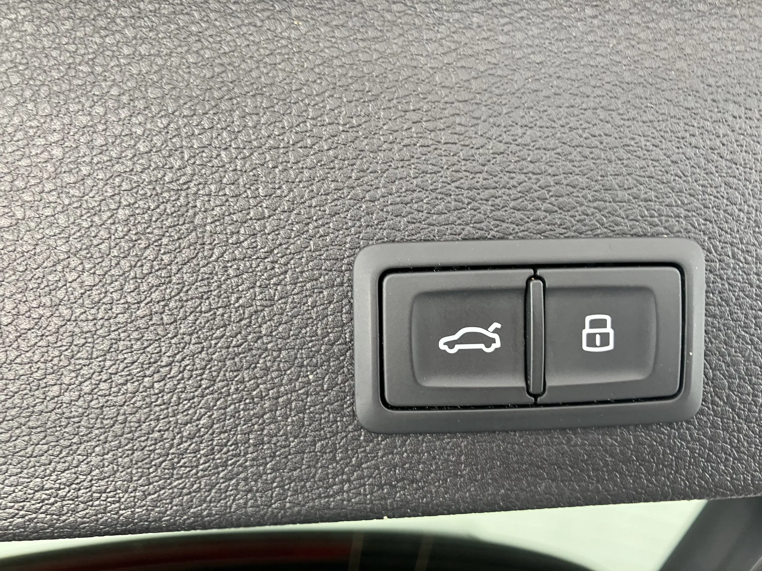 Audi Q2 2.0 35 TDI sport | Bild 12 von 30