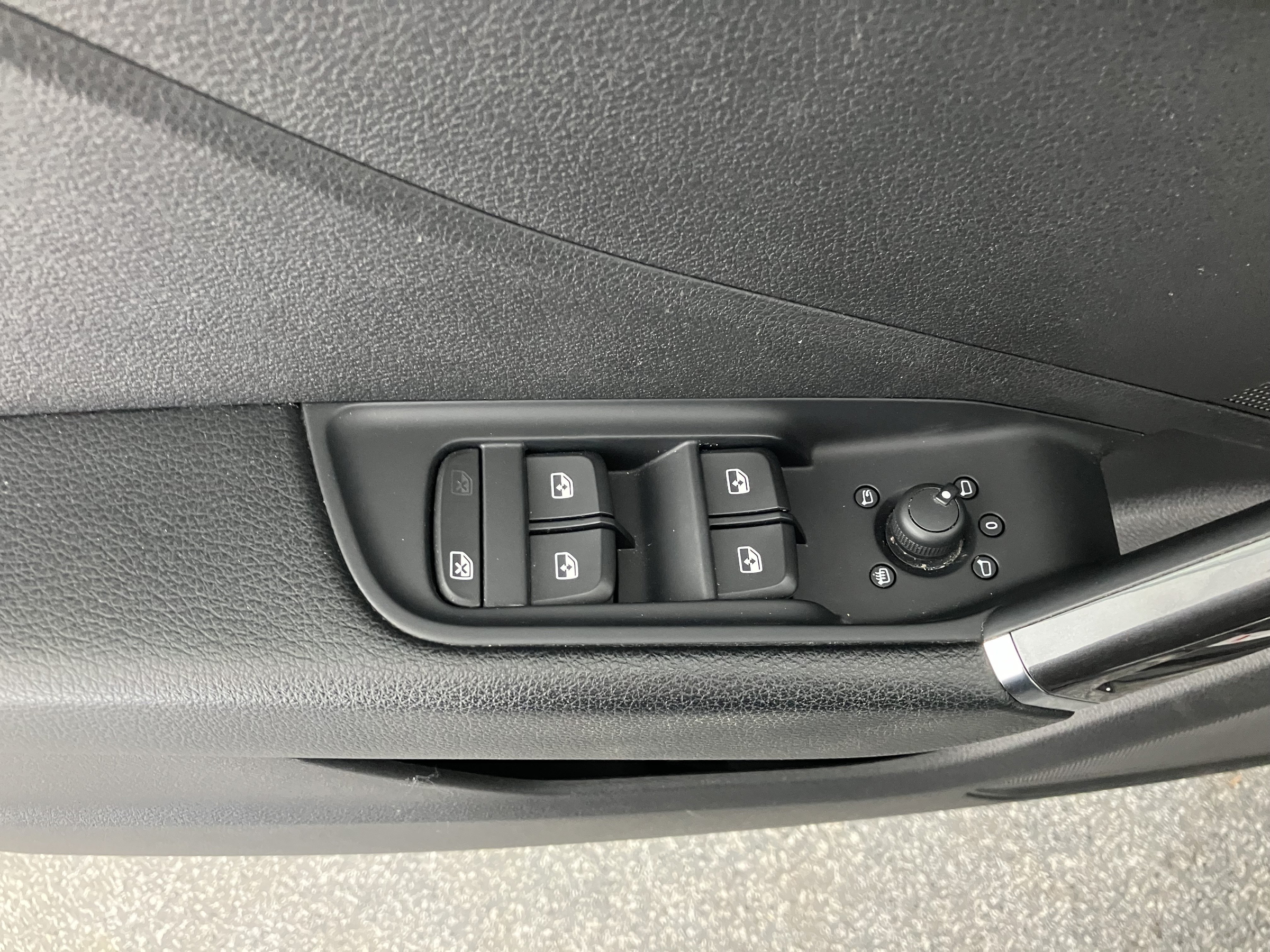 Audi Q2 2.0 35 TDI sport | Bild 17 von 30