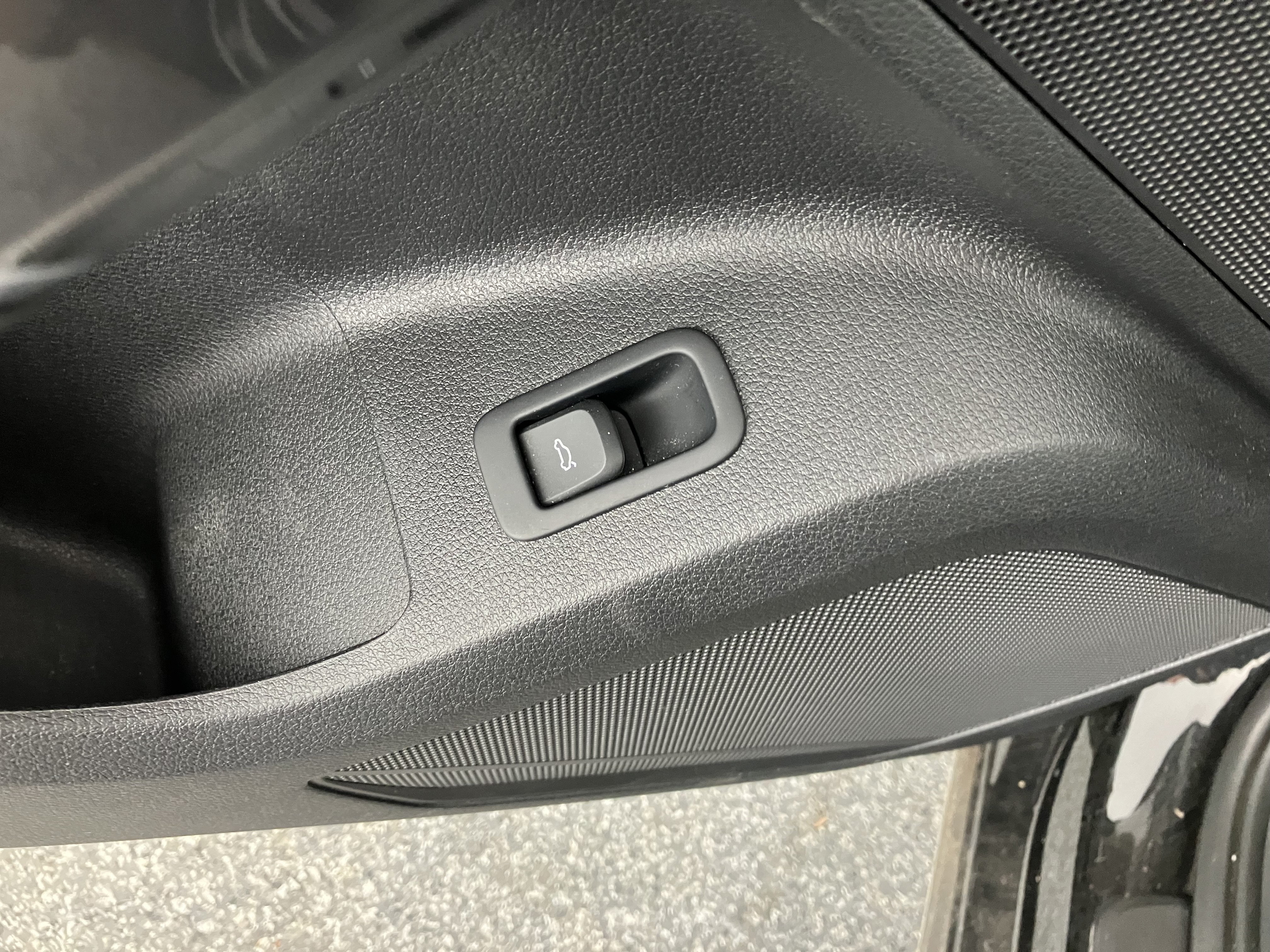 Audi Q2 2.0 35 TDI sport | Bild 22 von 30