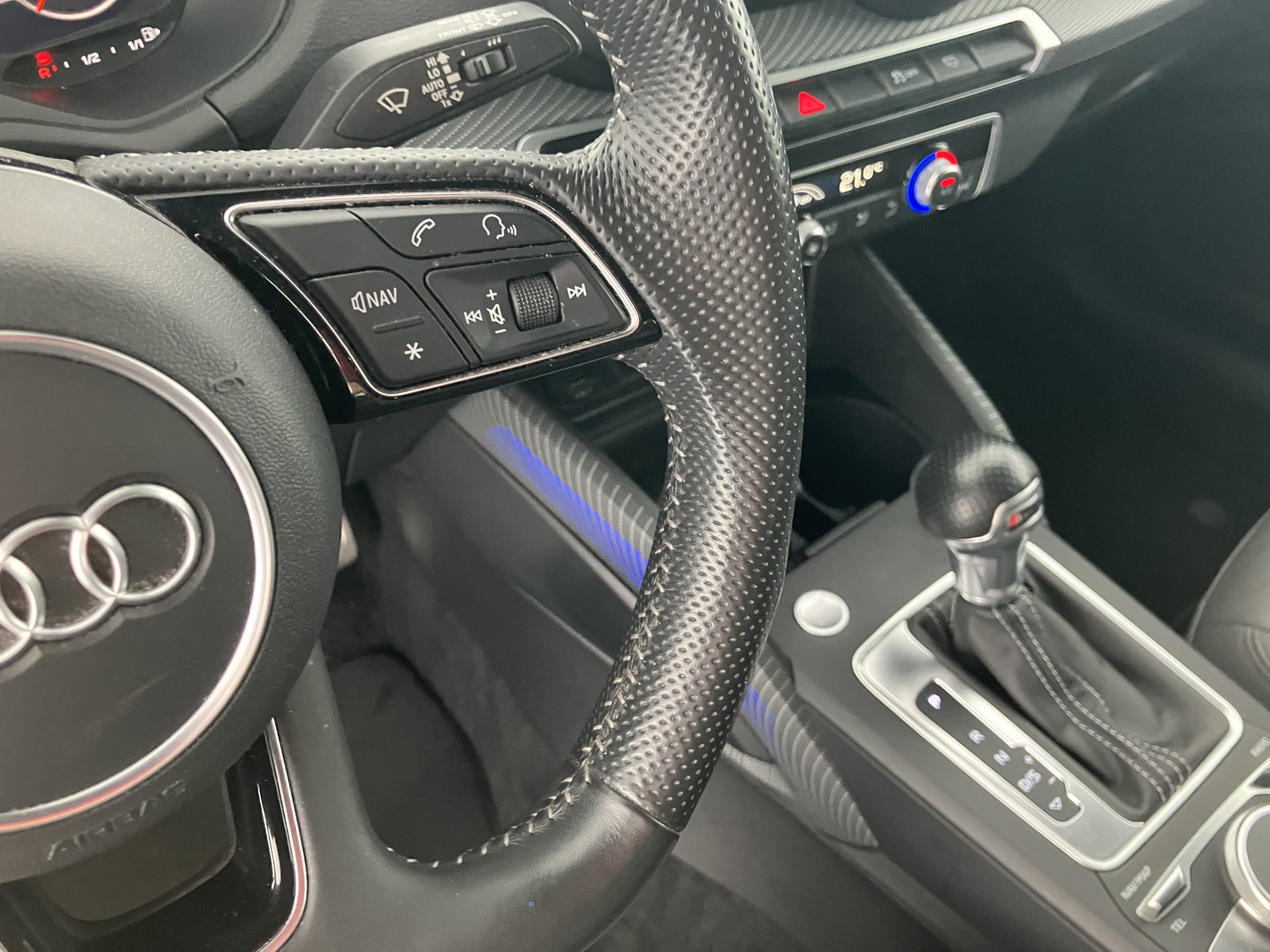 Audi Q2 2.0 35 TDI sport | Bild 29 von 30