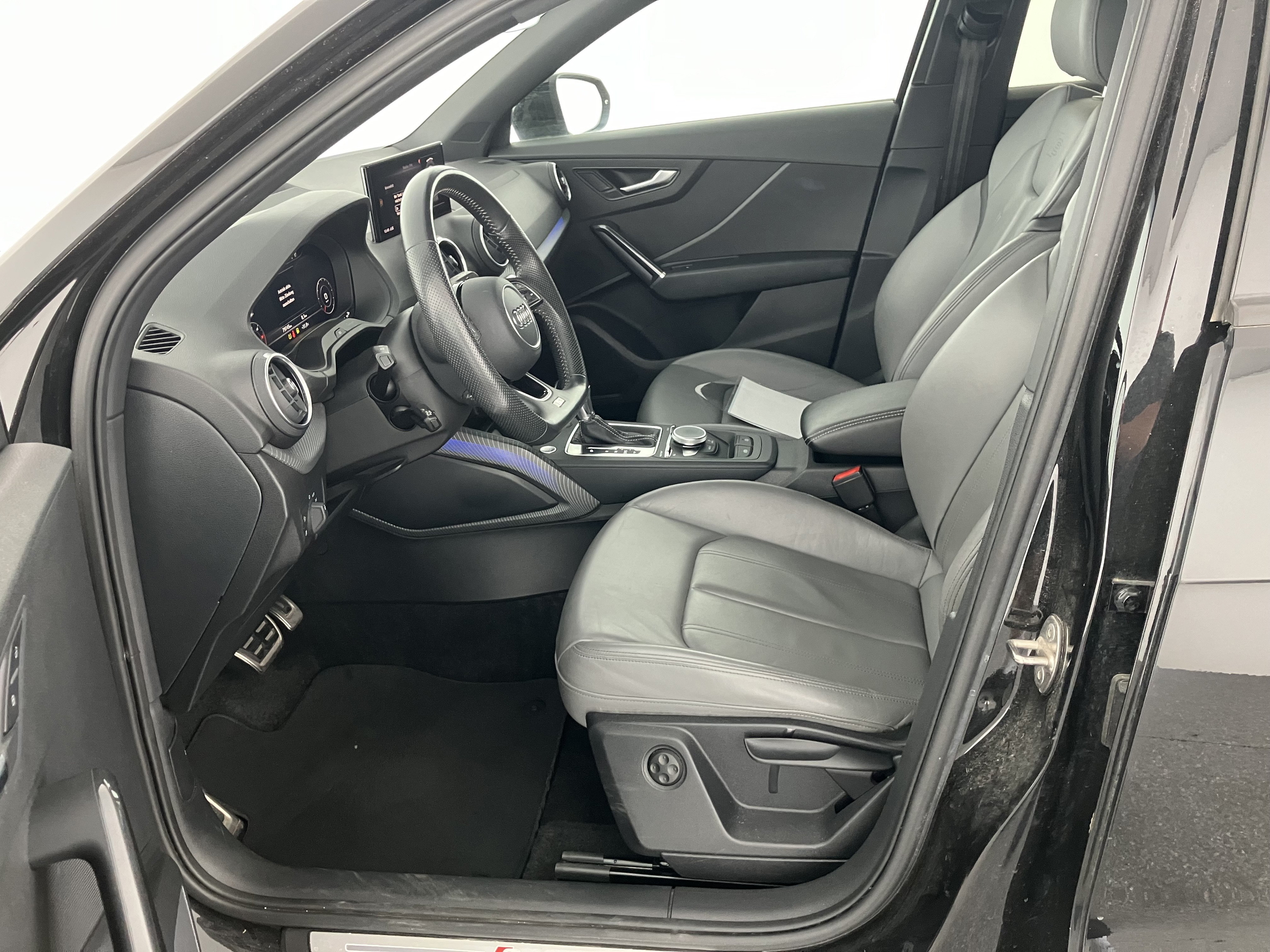 Audi Q2 2.0 35 TDI sport | Bild 4 von 30