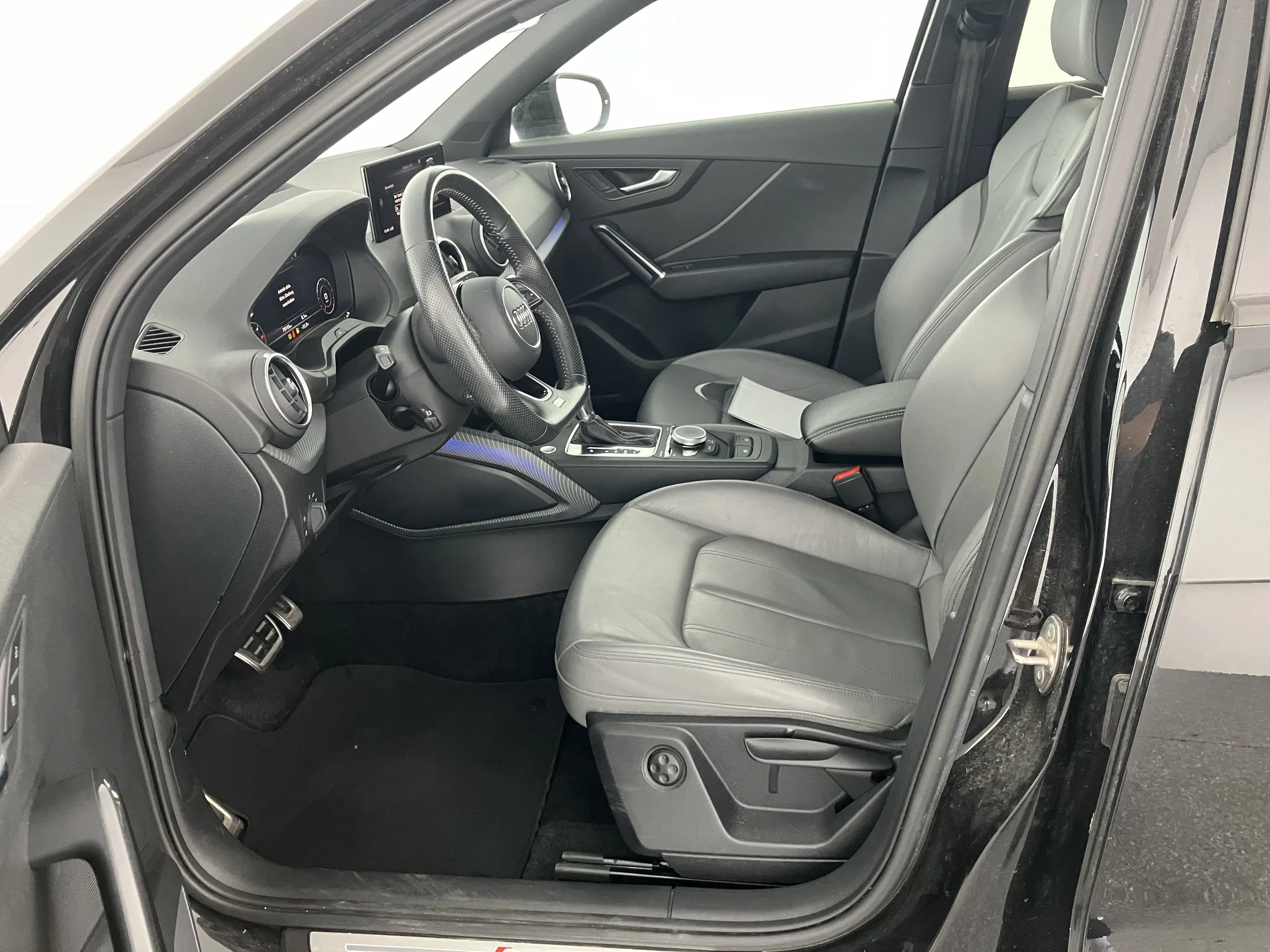 Audi Q2 2.0 35 TDI sport | Bild 4 von 30