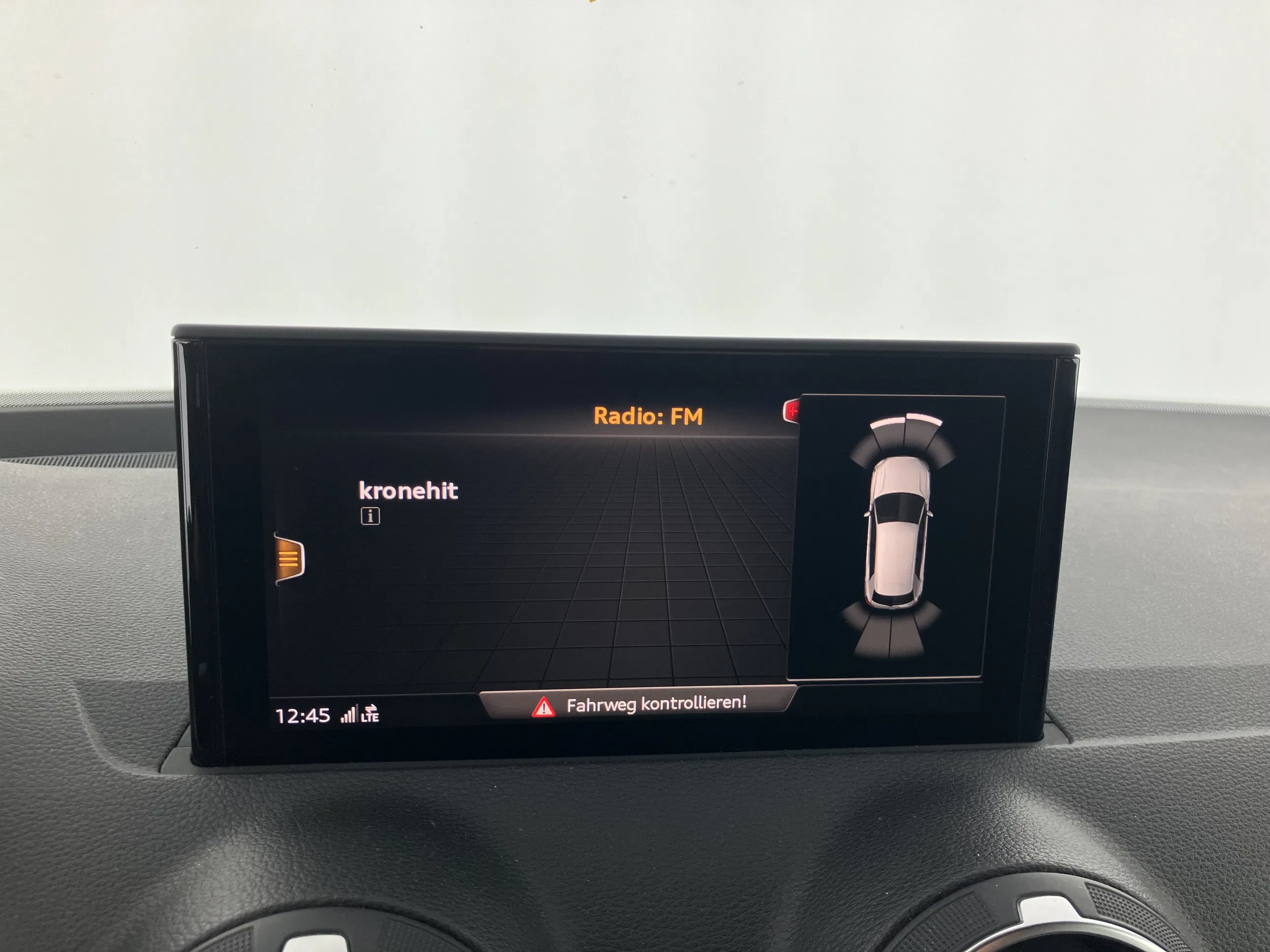 Audi Q2 2.0 35 TDI sport | Bild 6 von 30