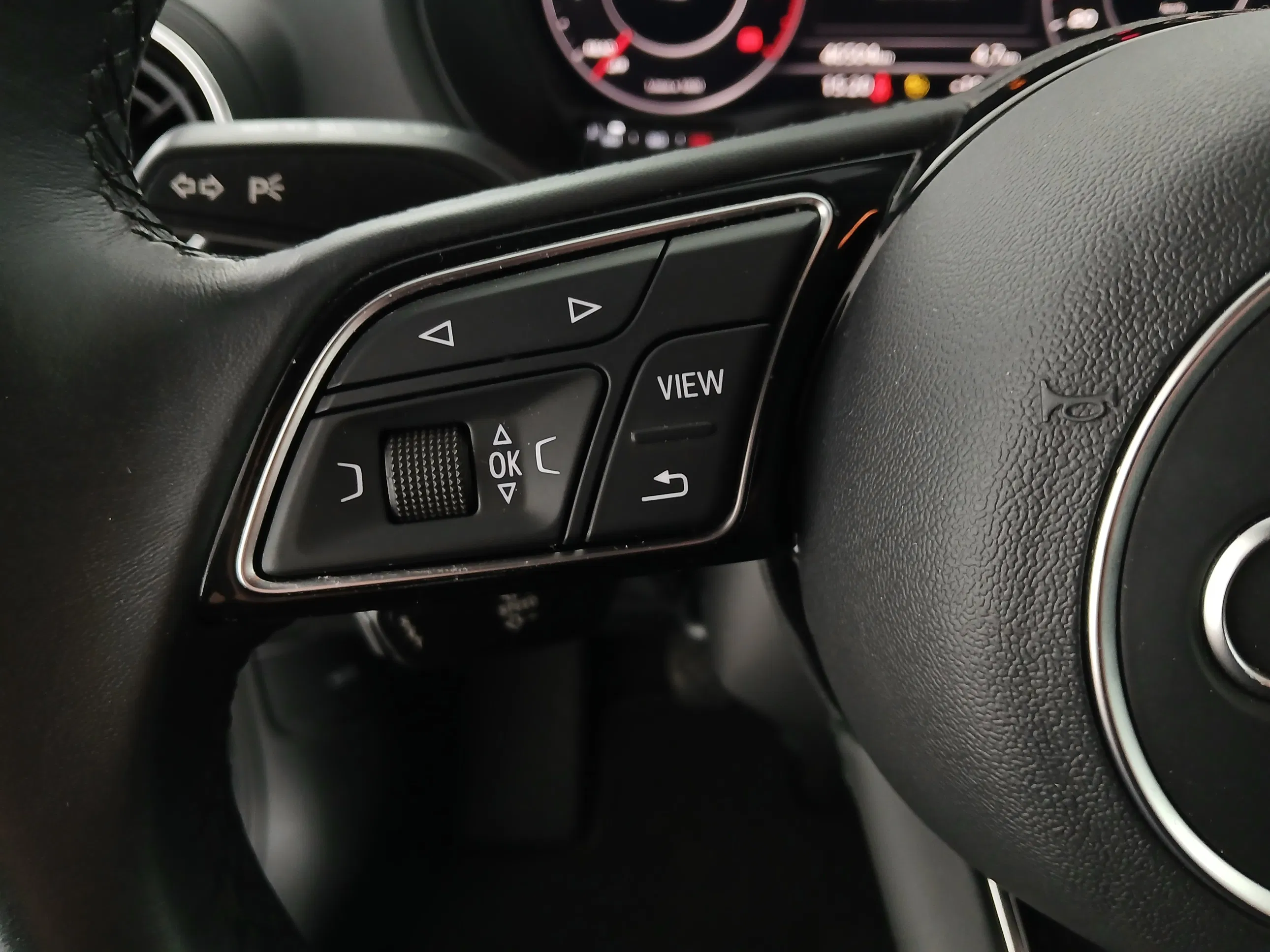 Audi Q2 30 TFSI | Bild 16 von 29