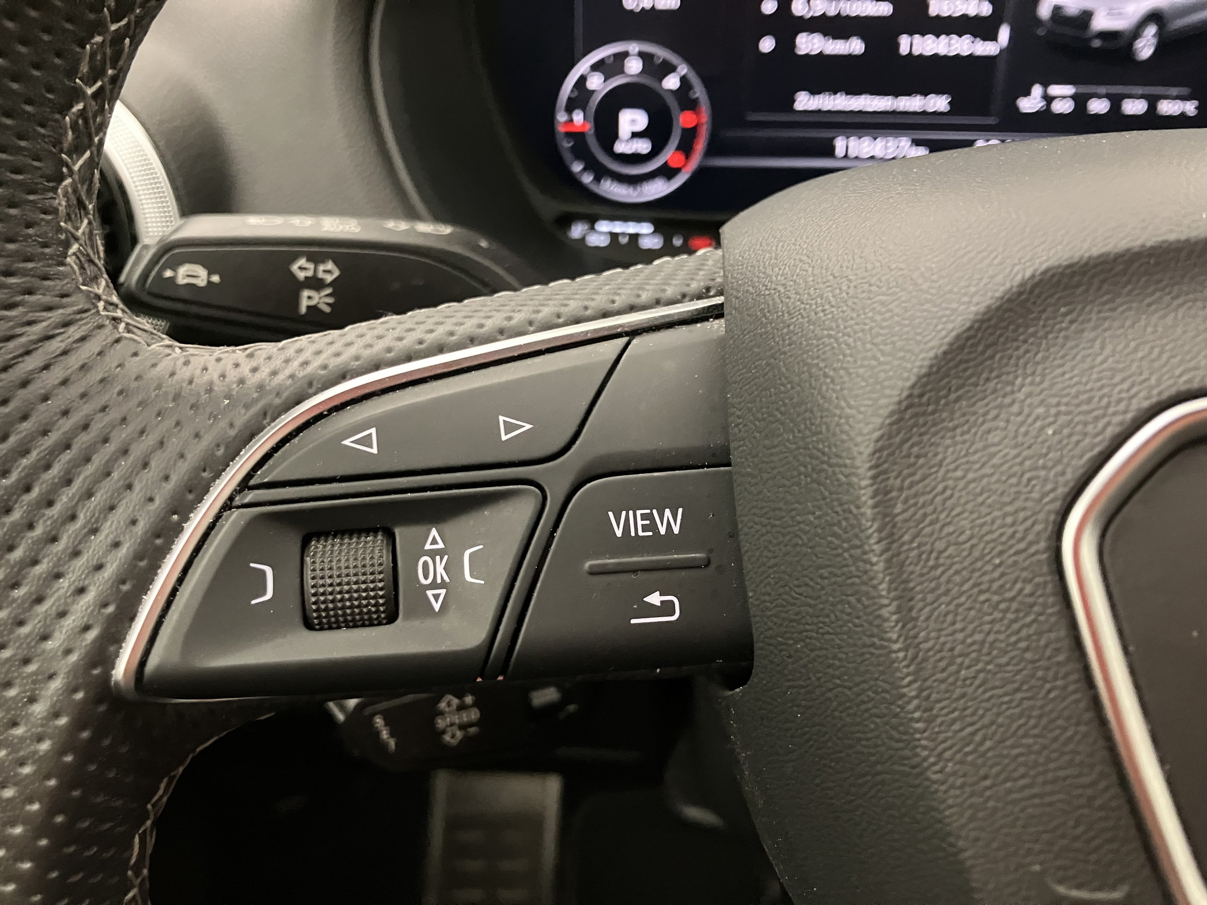 Audi Q2 35 2.0 TDI S-Line | Bild 15 von 27