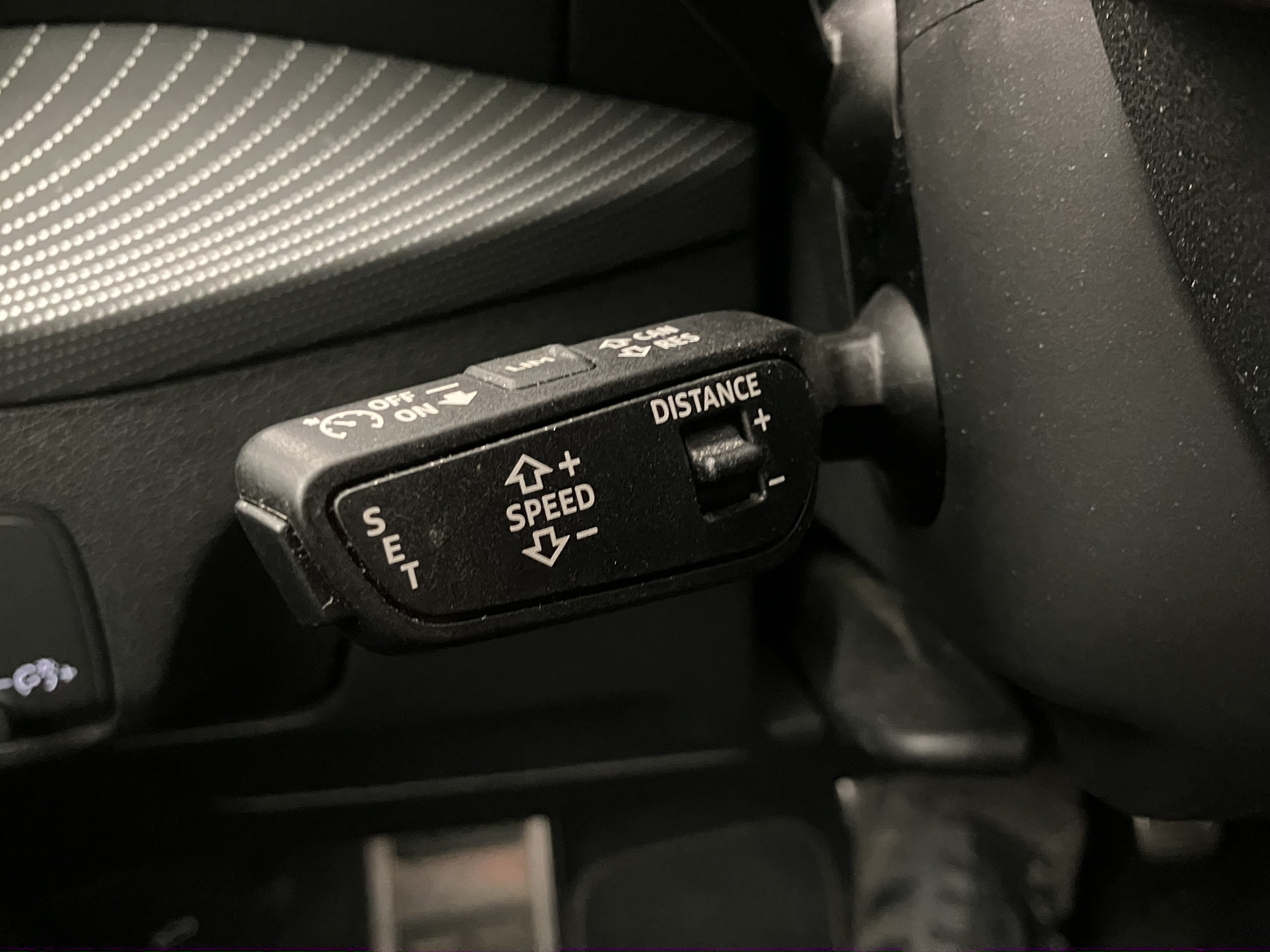 Audi Q2 35 2.0 TDI S-Line | Bild 17 von 27