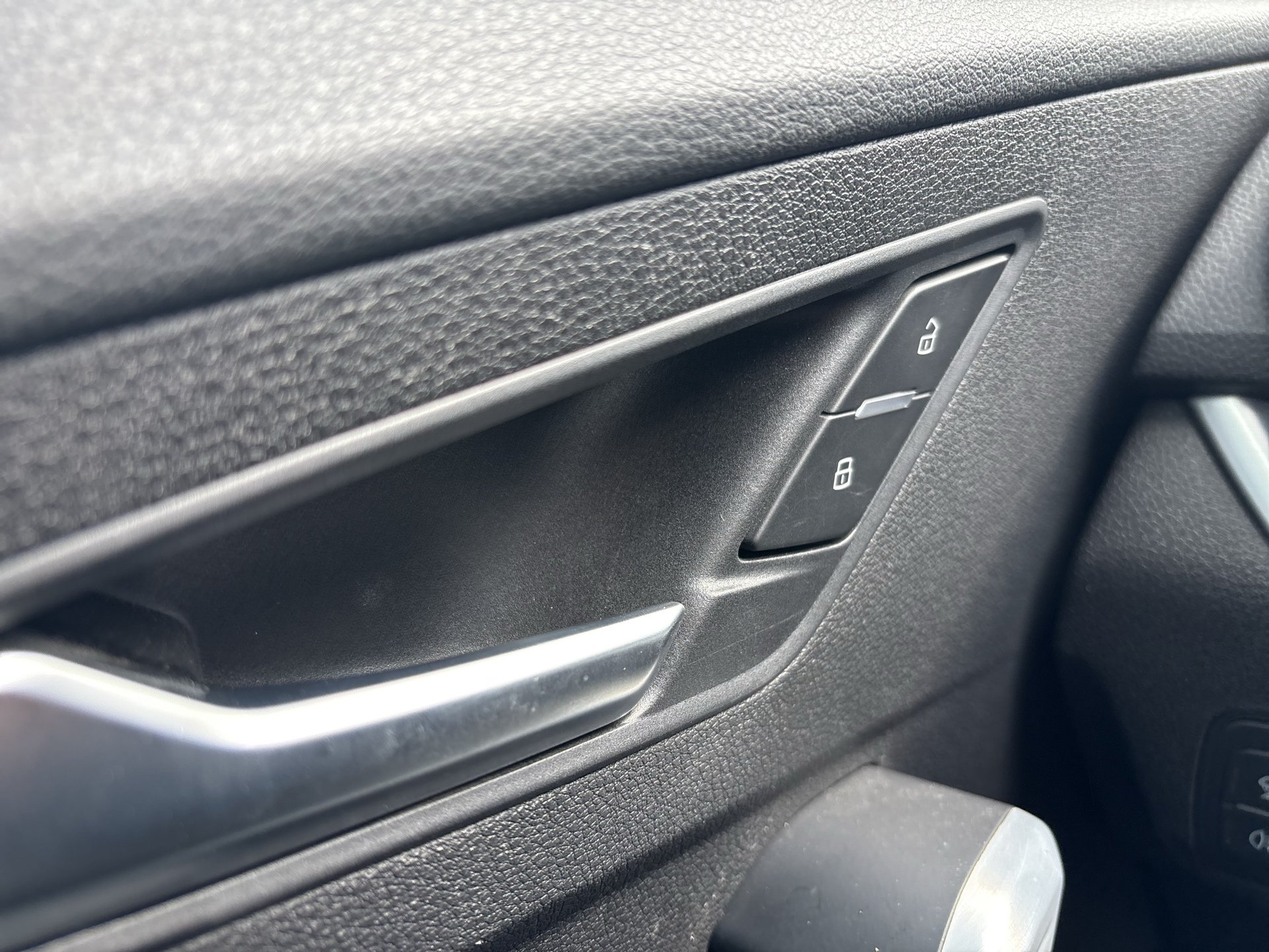 Audi Q2 35 2.0 TDI intense | Bild 8 von 20